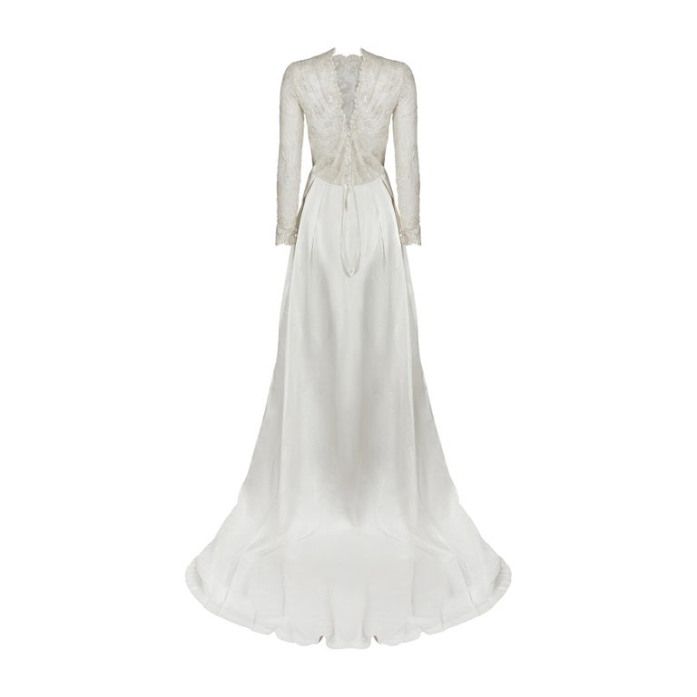 Women's 1950s French Couture Cream Silk and Lace Wedding Dress For Sale