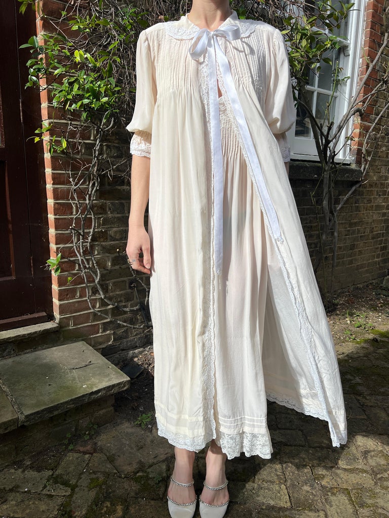 1950s French Cream Silk Pintuck and Lace Slip Dress For Sale at 1stDibs