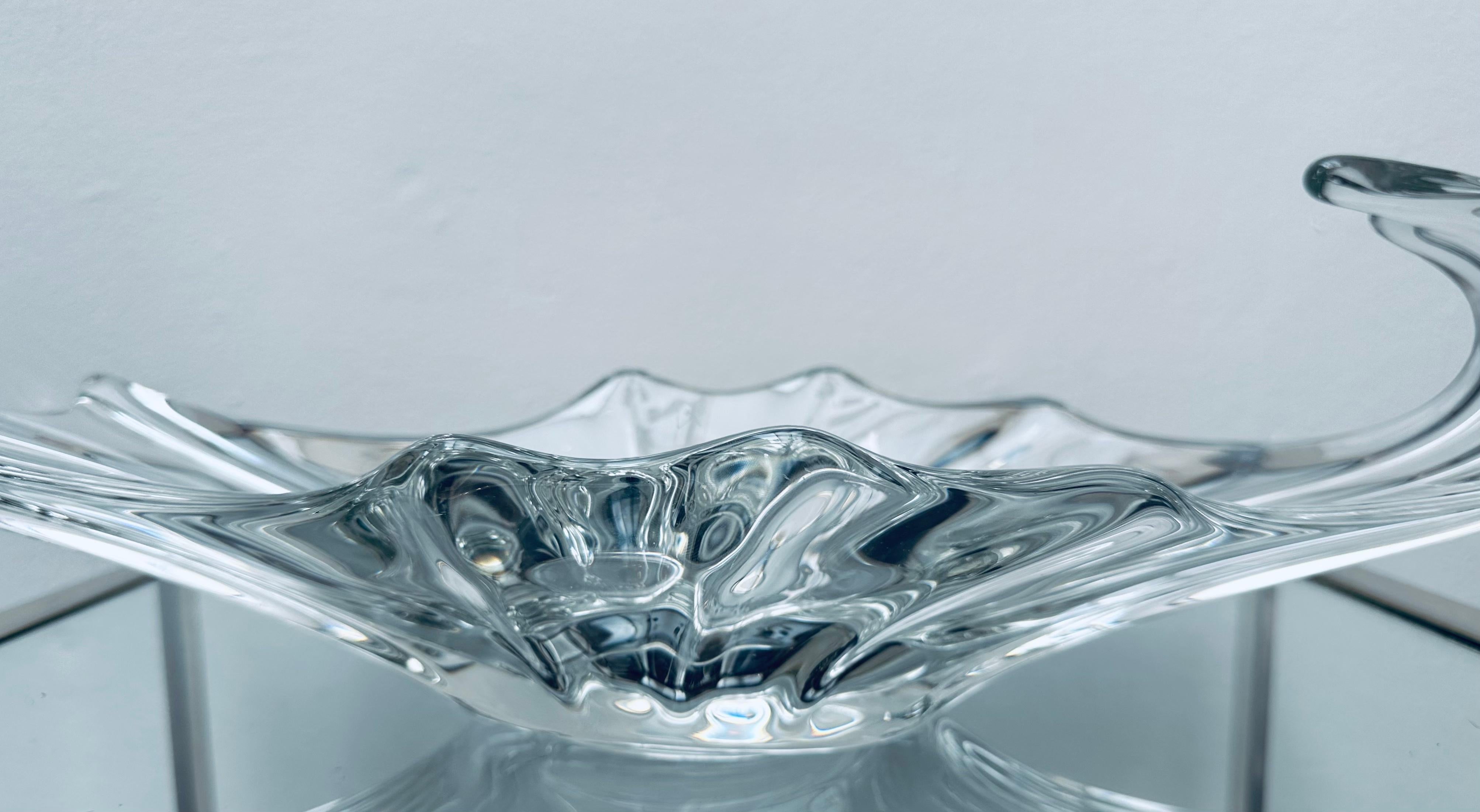 1950s French Crystal Art Glass Centrepiece Bowl in the Style of Art Vannes For Sale 7