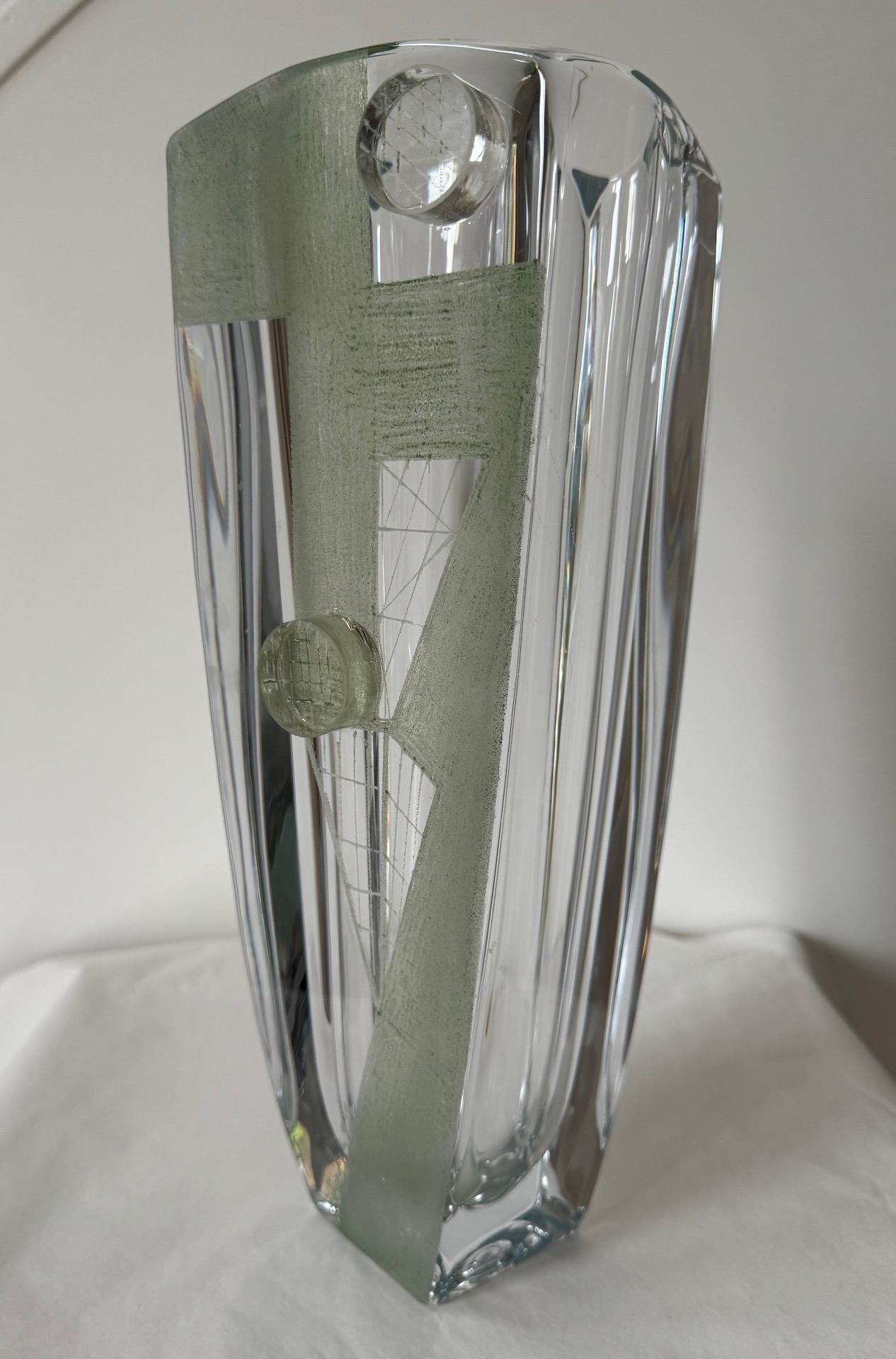 1950’s French Crystal Vase By Anatole Riecke Transparent And Green For Sale 3