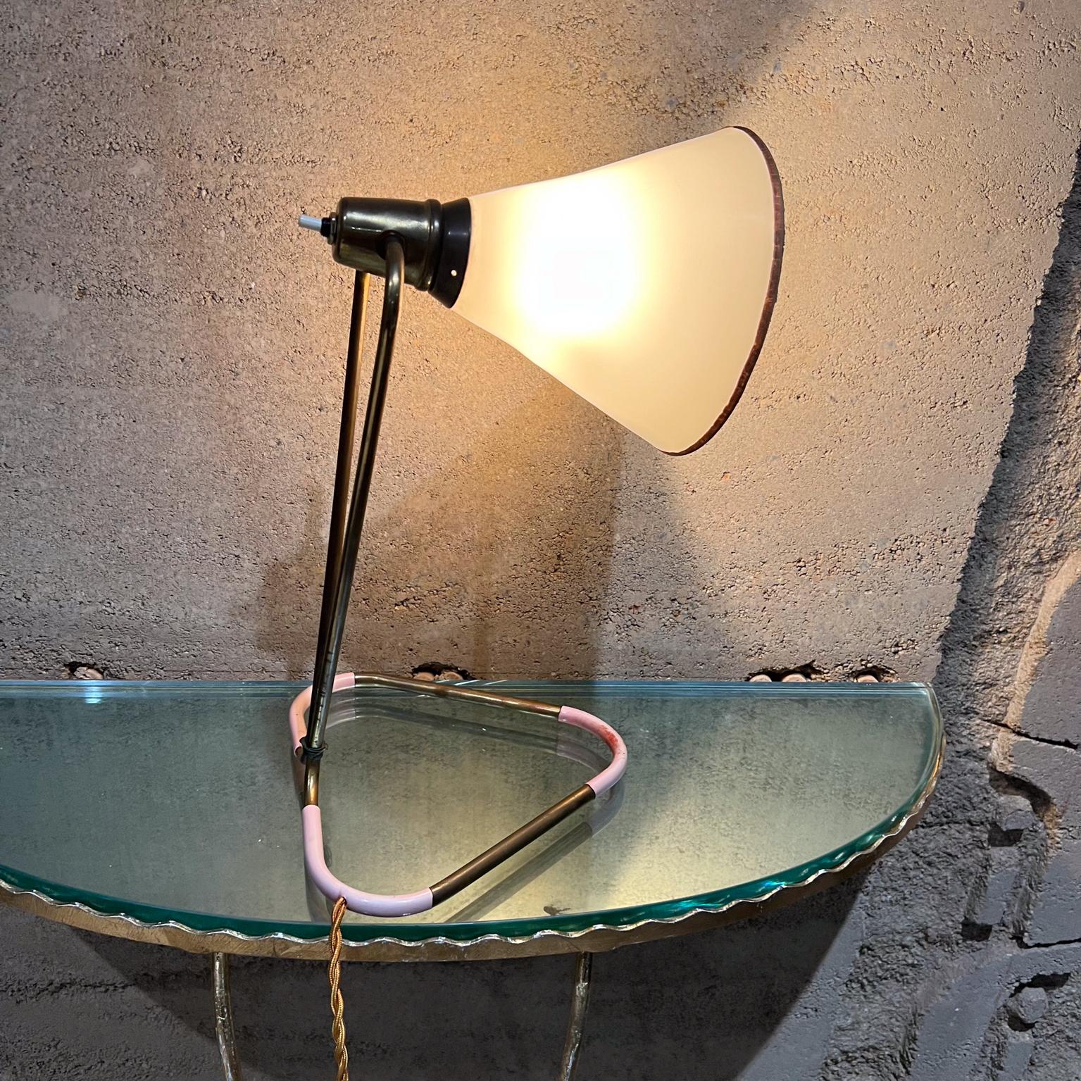 1950s French Desk Lamp Patinated Brass Style of Pierre Guariche For Sale 8