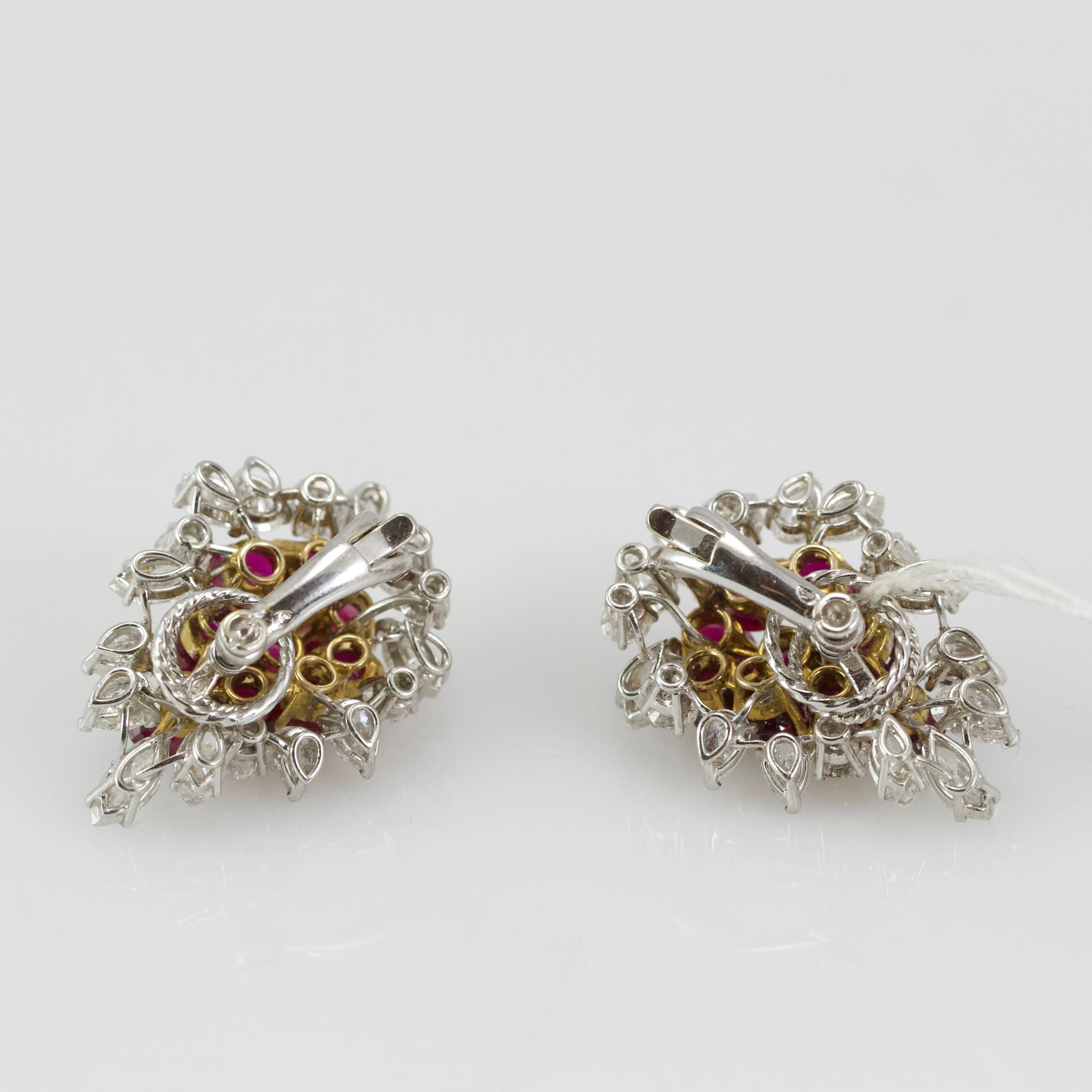 1950s French Elegant Diamond Burma Ruby Earclips In New Condition For Sale In Paris, FR