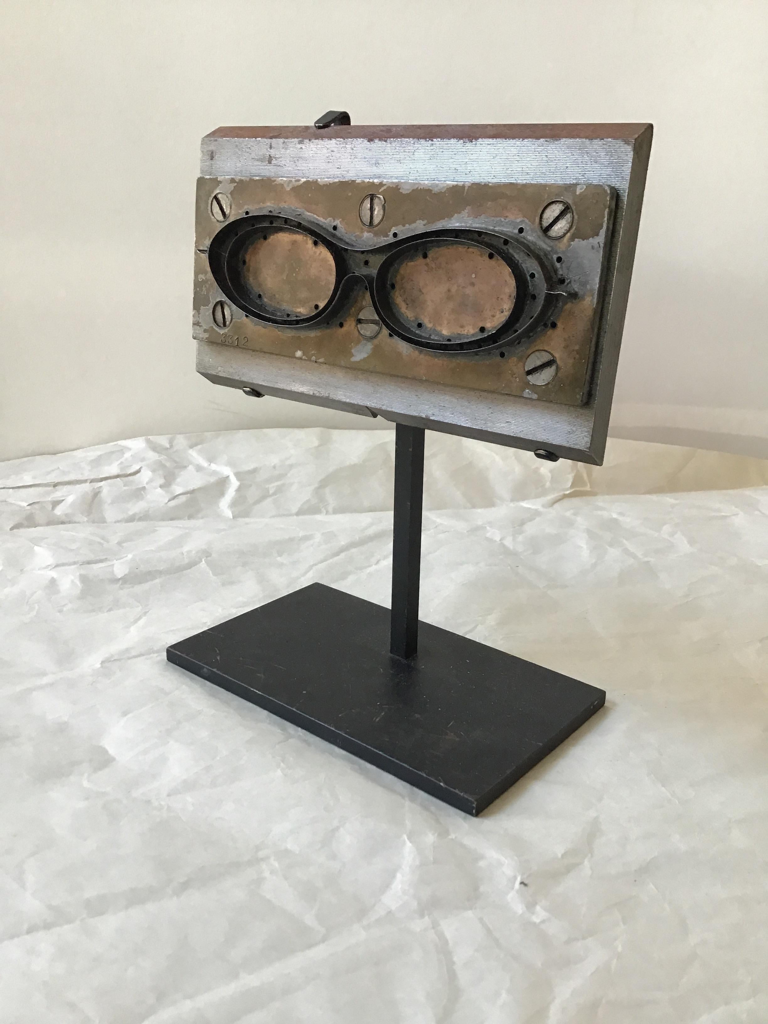 1950s French Eyeglass Mold In Good Condition In Tarrytown, NY