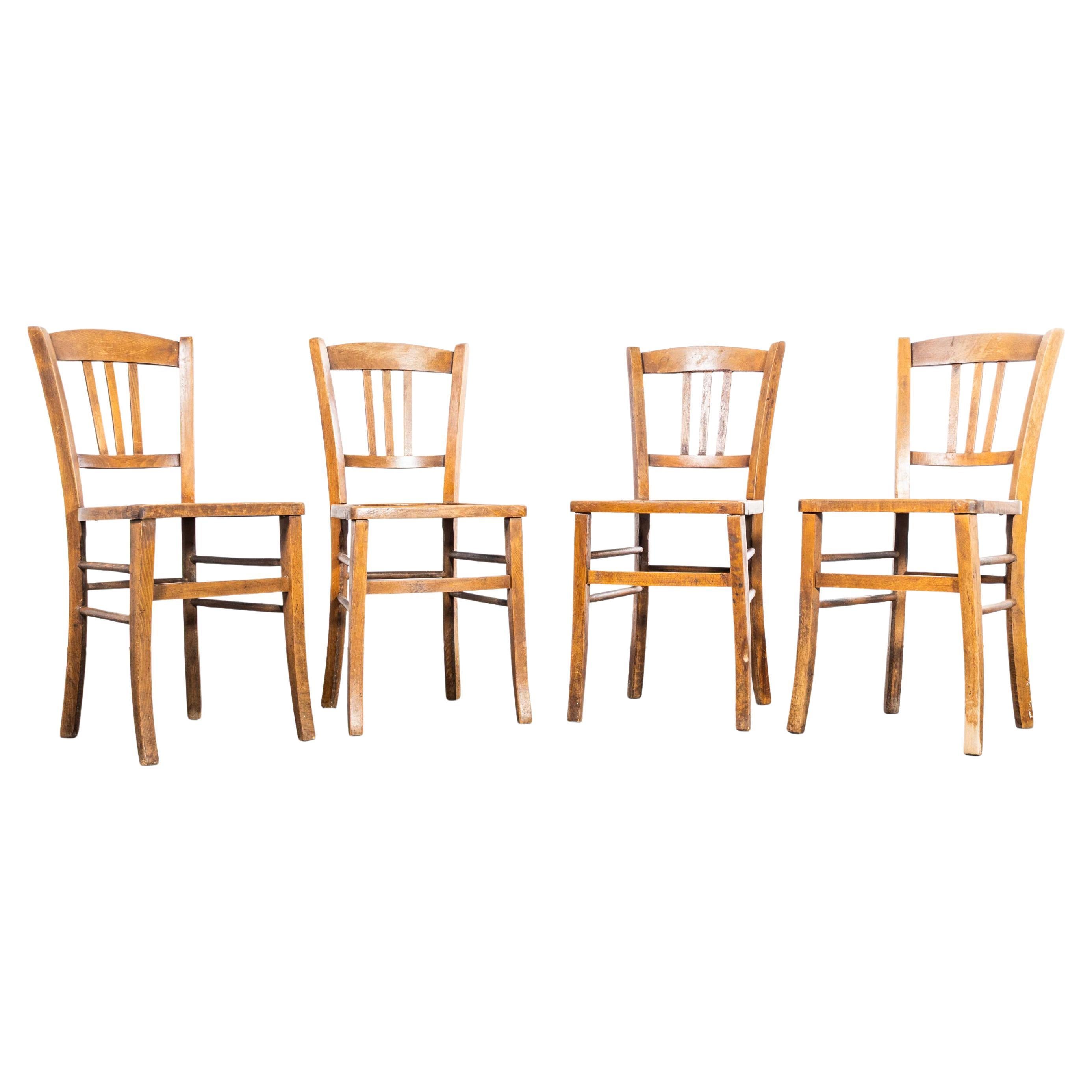 Sillas de comedor de granja francesas de los años 50 con asiento de diseño radial - Juego de cuatro en venta