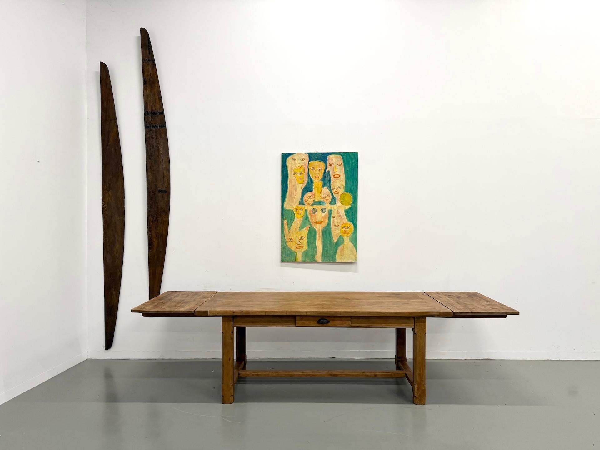 Table de ferme en chêne des années 1950 en vente 5