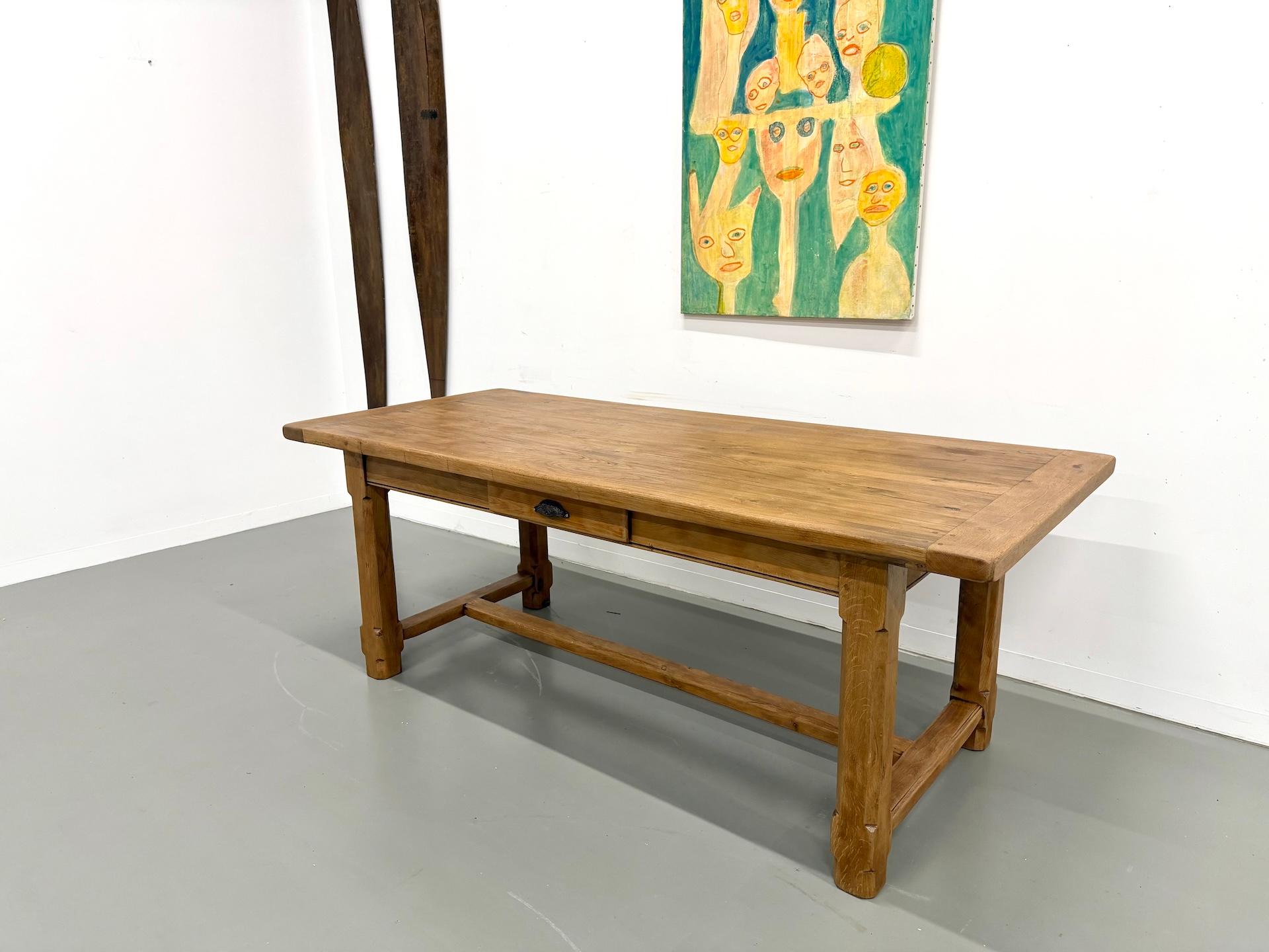Provincial français Table de ferme en chêne des années 1950 en vente