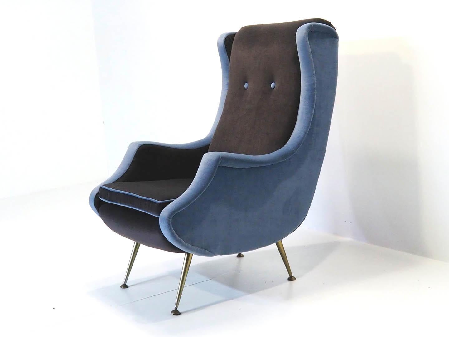 1950's Französisch Fauteuil, neu gepolstert (Moderne der Mitte des Jahrhunderts) im Angebot