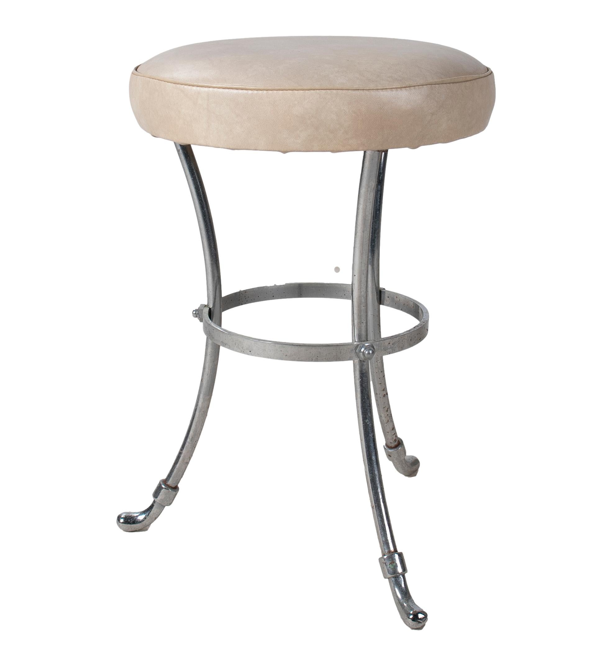 1950s French Faux Leather Steel Stool In Good Condition In Marbella, ES
