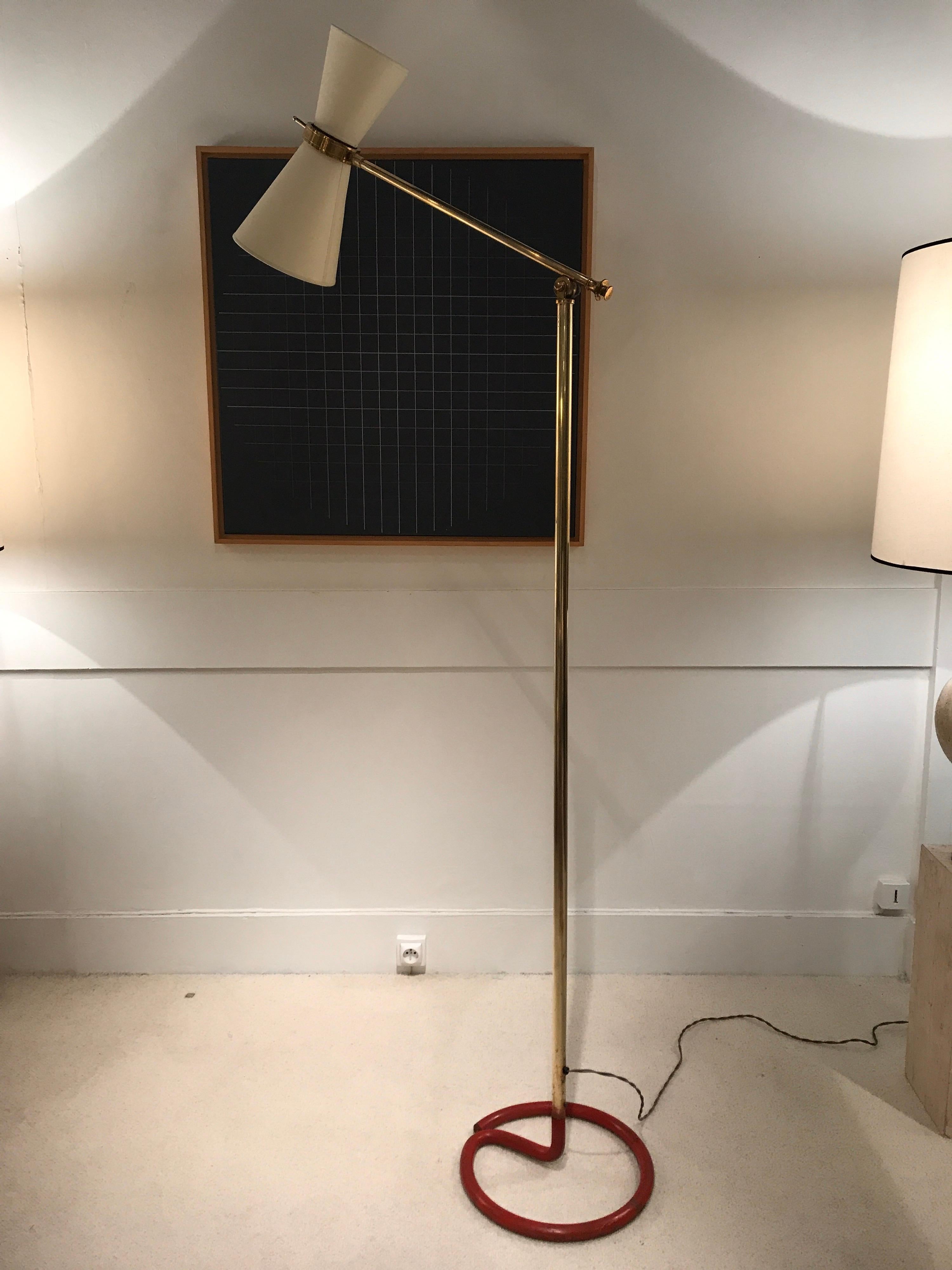 1950s French floor lamp in brass.Produced  by Sablet
Adjustable height and directional light
Good vintage condition.