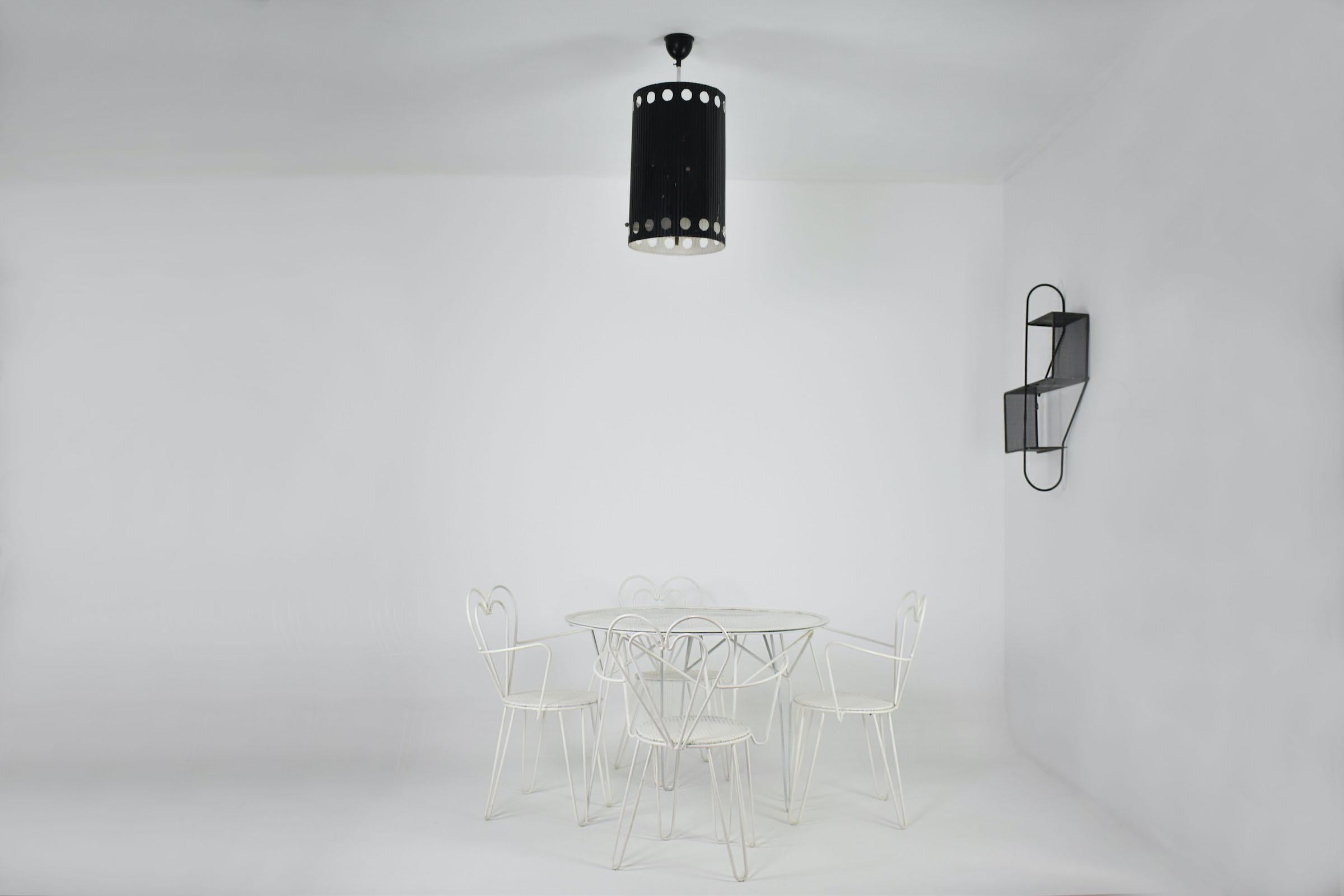 Table de jardin française des années 1950 attribuée à Mathieu Mategot Bon état - En vente à Paris, FR