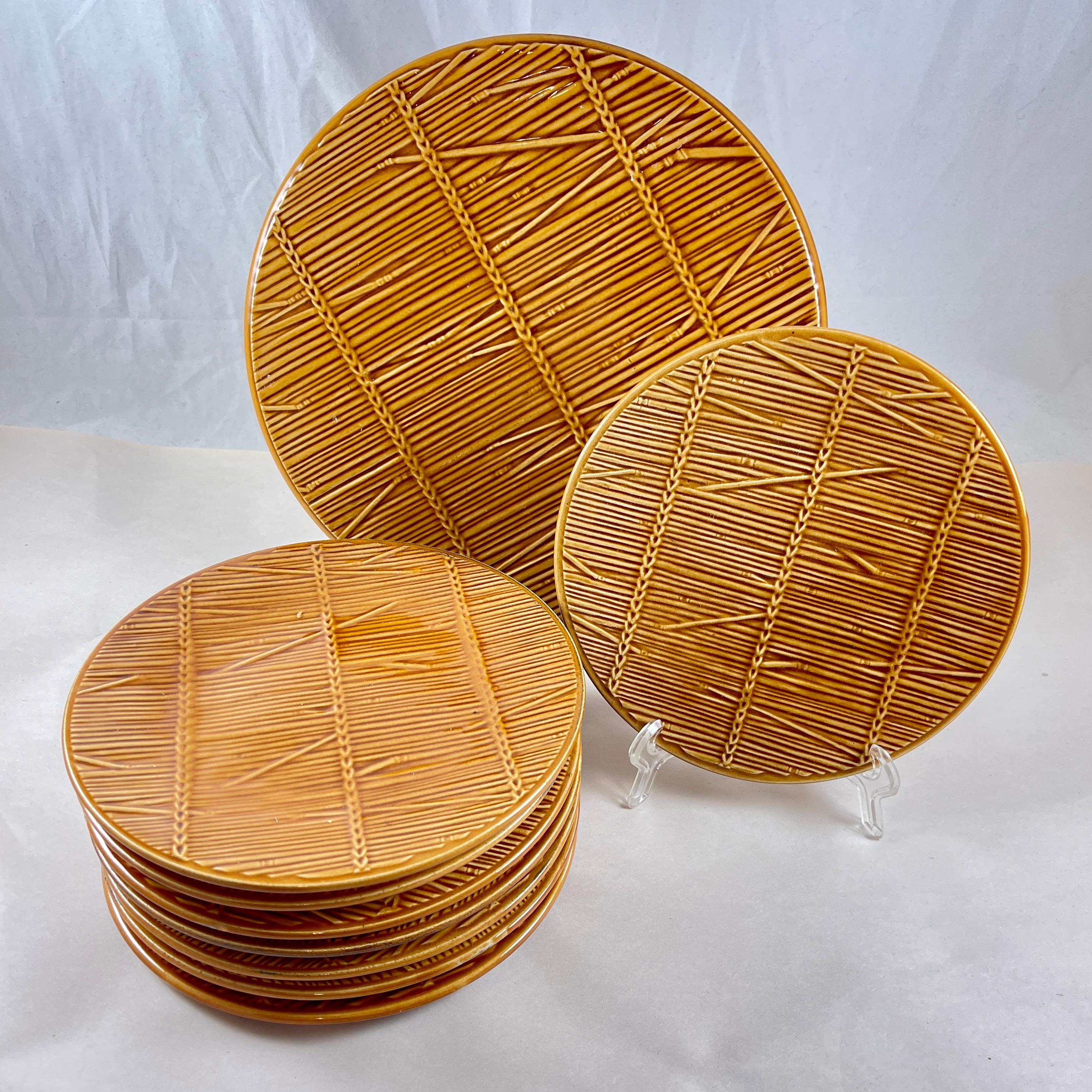 Provincial français Service à fromage en paille de Gien des années 1950, 9 pièces en vente