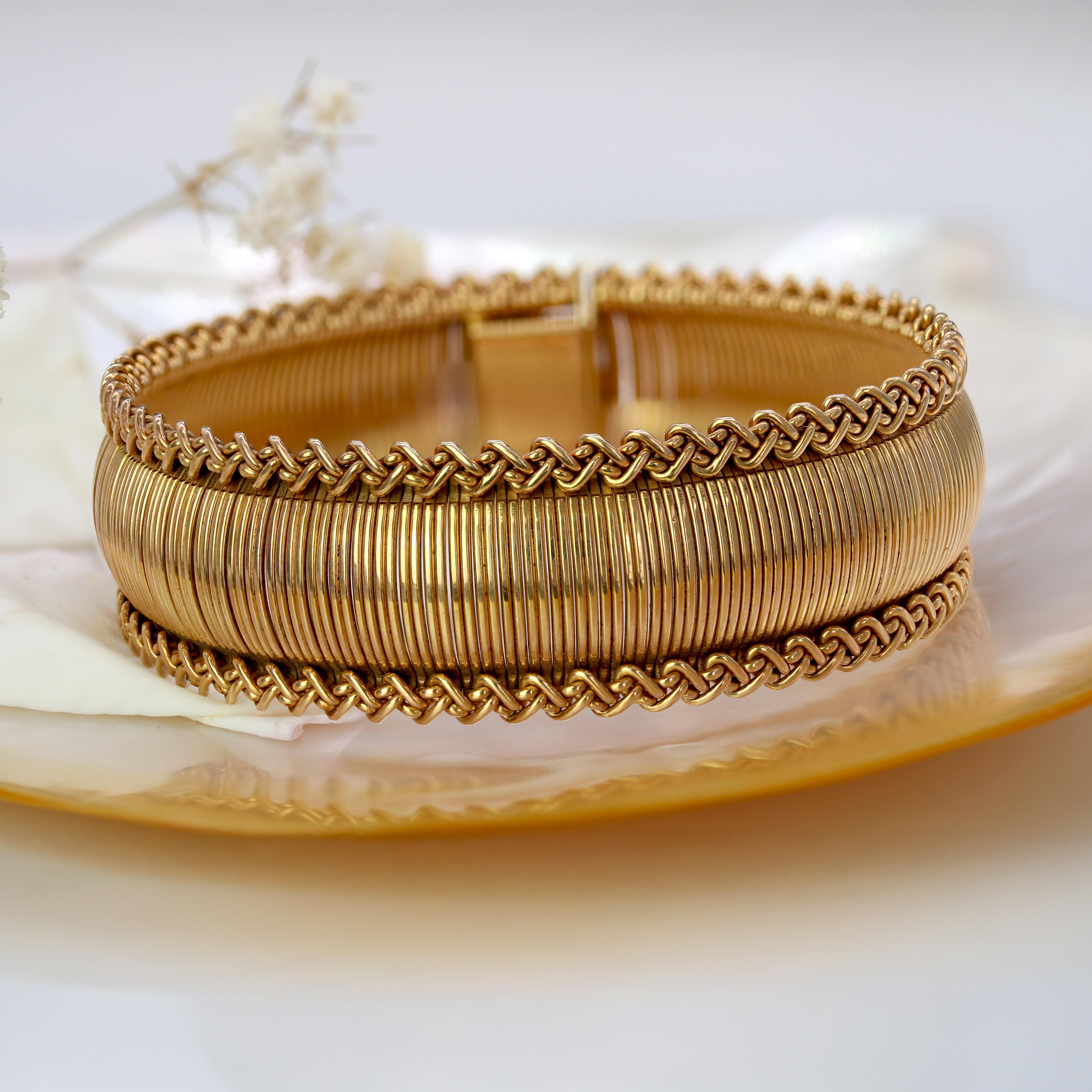 Rétro Bracelet franais en or des annes 1950 en vente