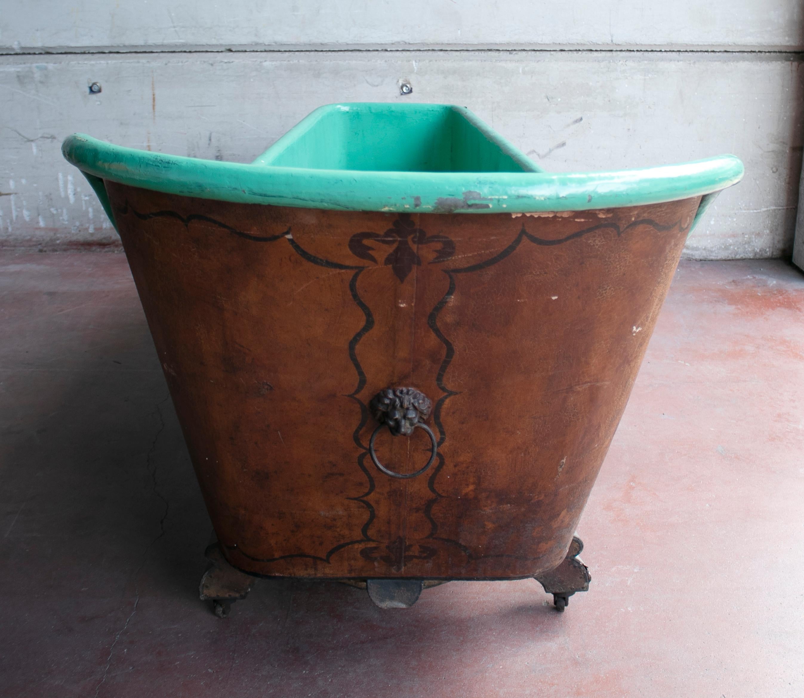 1950 cast iron bathtub weight