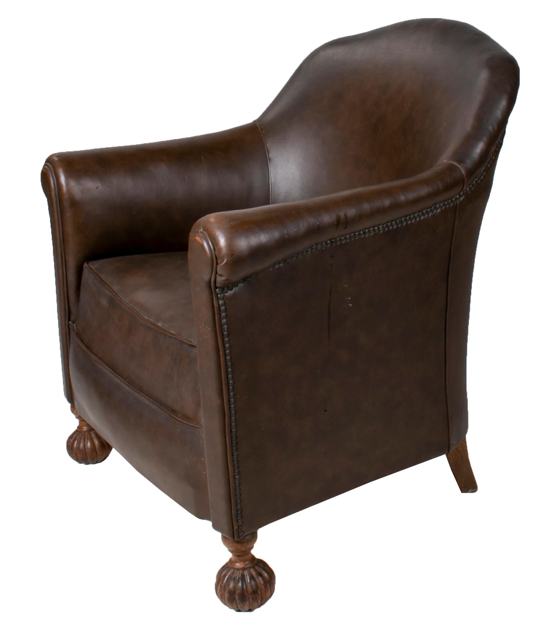 1950s French Leather imitation Armchair with Ornate Carved Wood In Good Condition In Marbella, ES