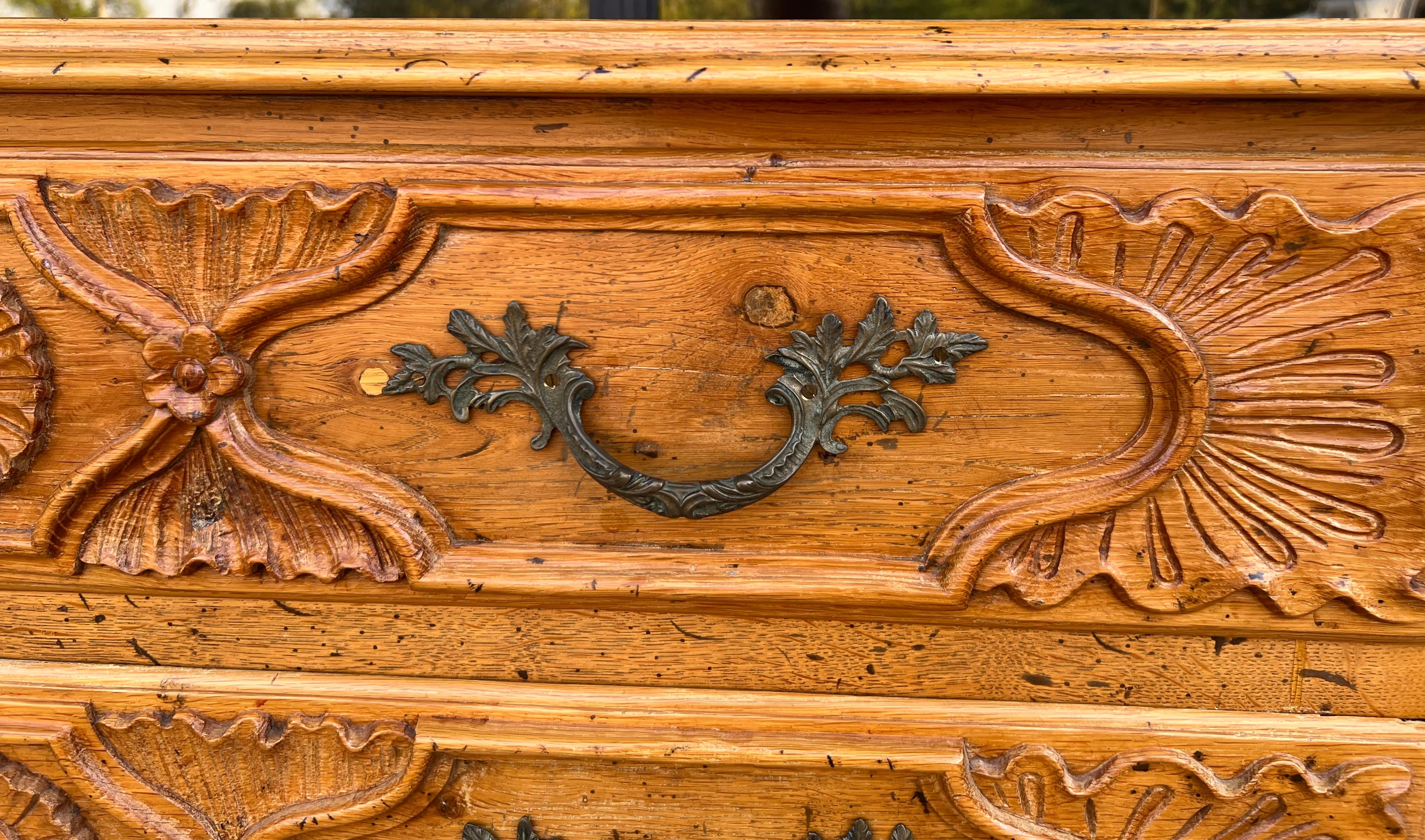 1950s French Louis XIV Style Carved Pine Chest / Commode For Sale 2
