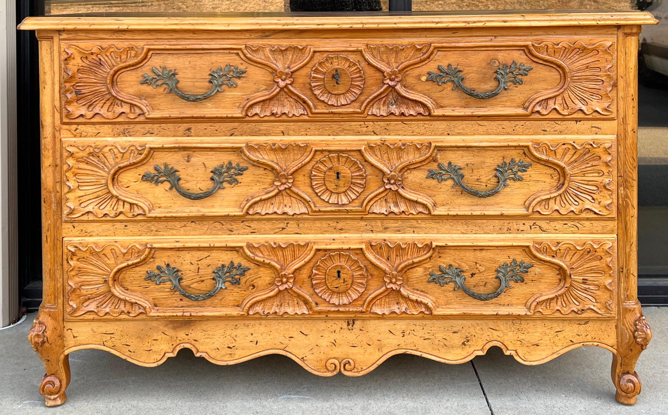 1950s French Louis XIV Style Carved Pine Chest / Commode For Sale 3