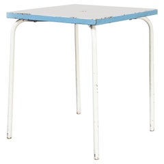 1950
s French Metal Garden Table Blue and White
Model 836.2
1950
s French Metal Garden Table Blue and White
Model 836.2