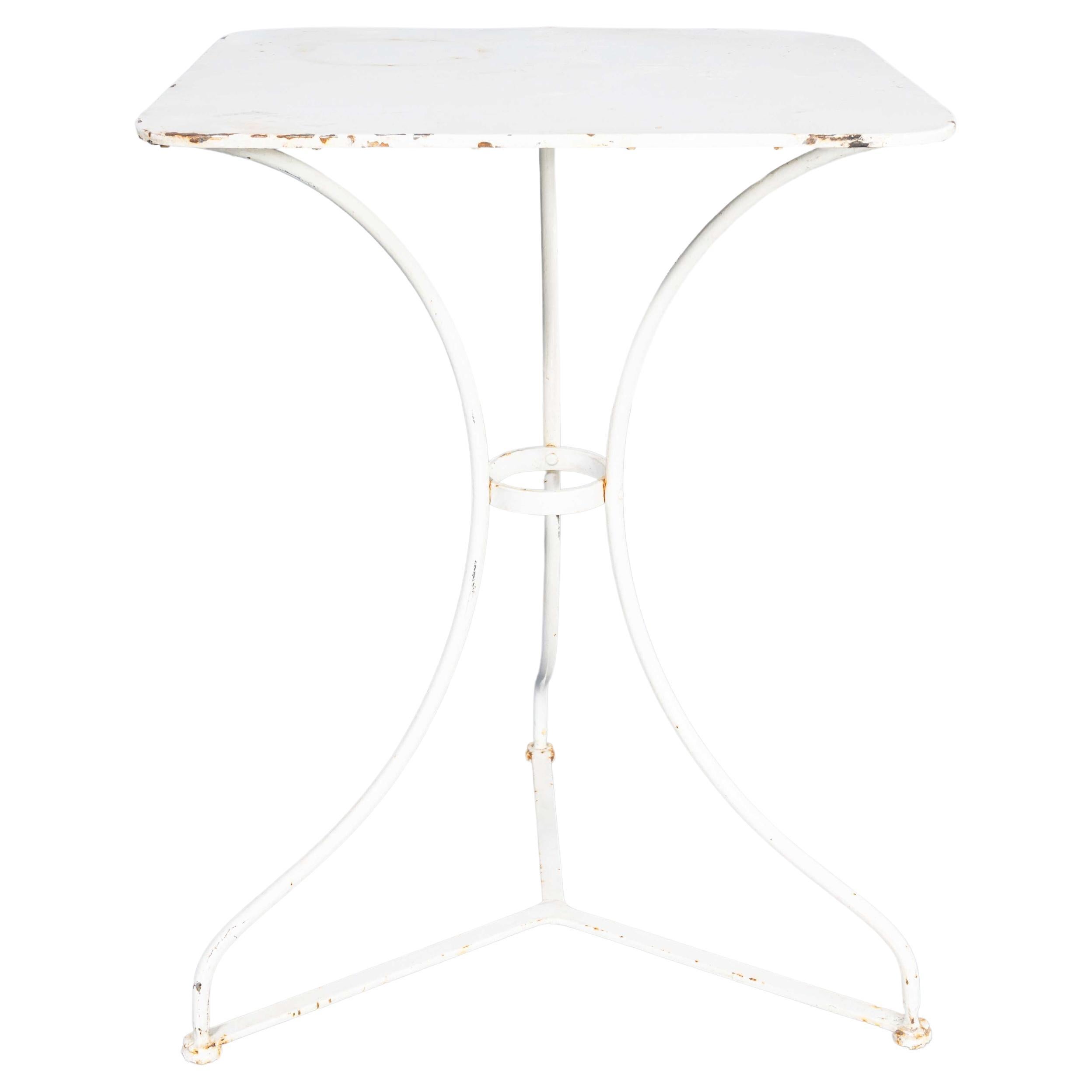 Petite table d'extérieur Gueridon carrée en métal des années 50