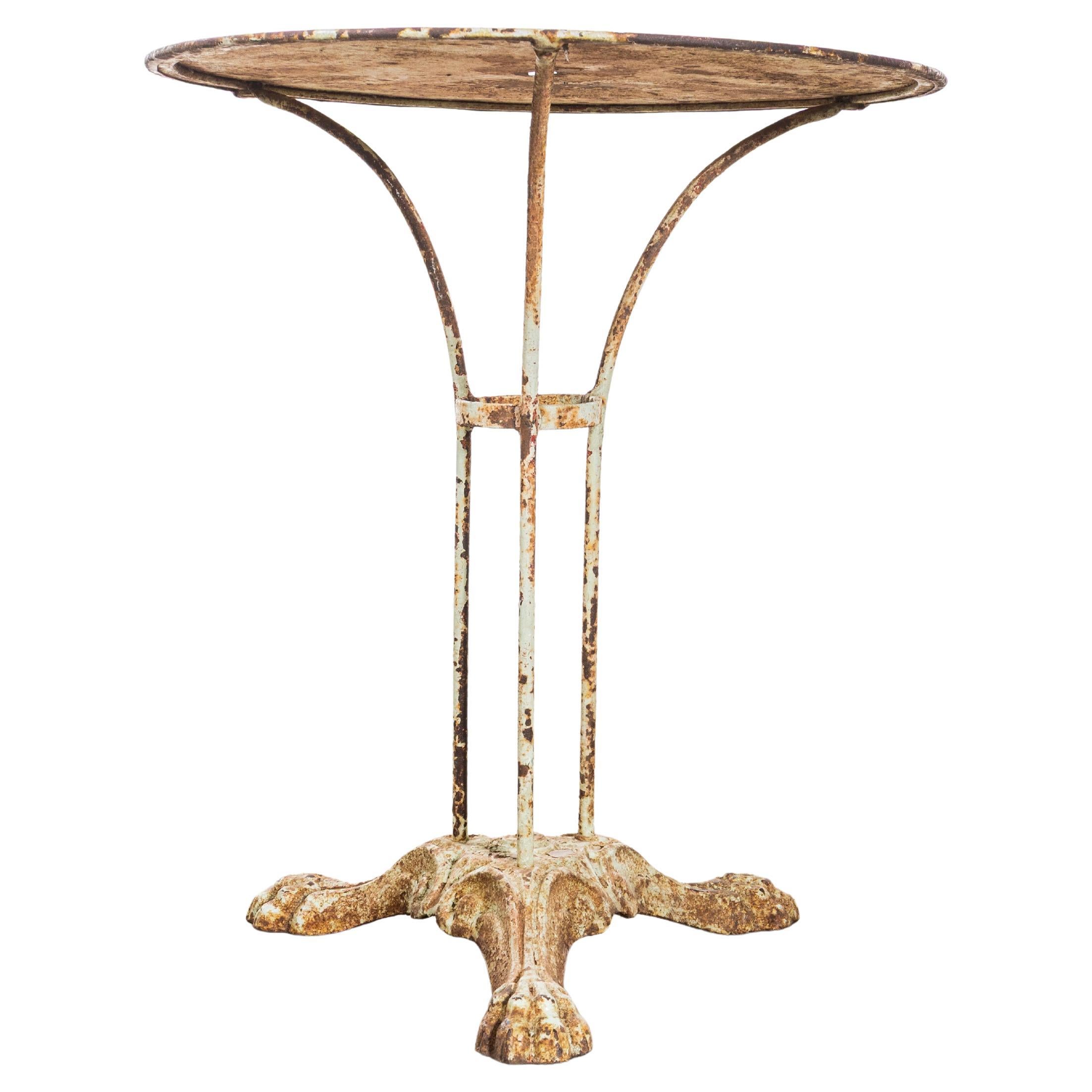 Petite table de guéridon d'extérieur en métal des années 1950