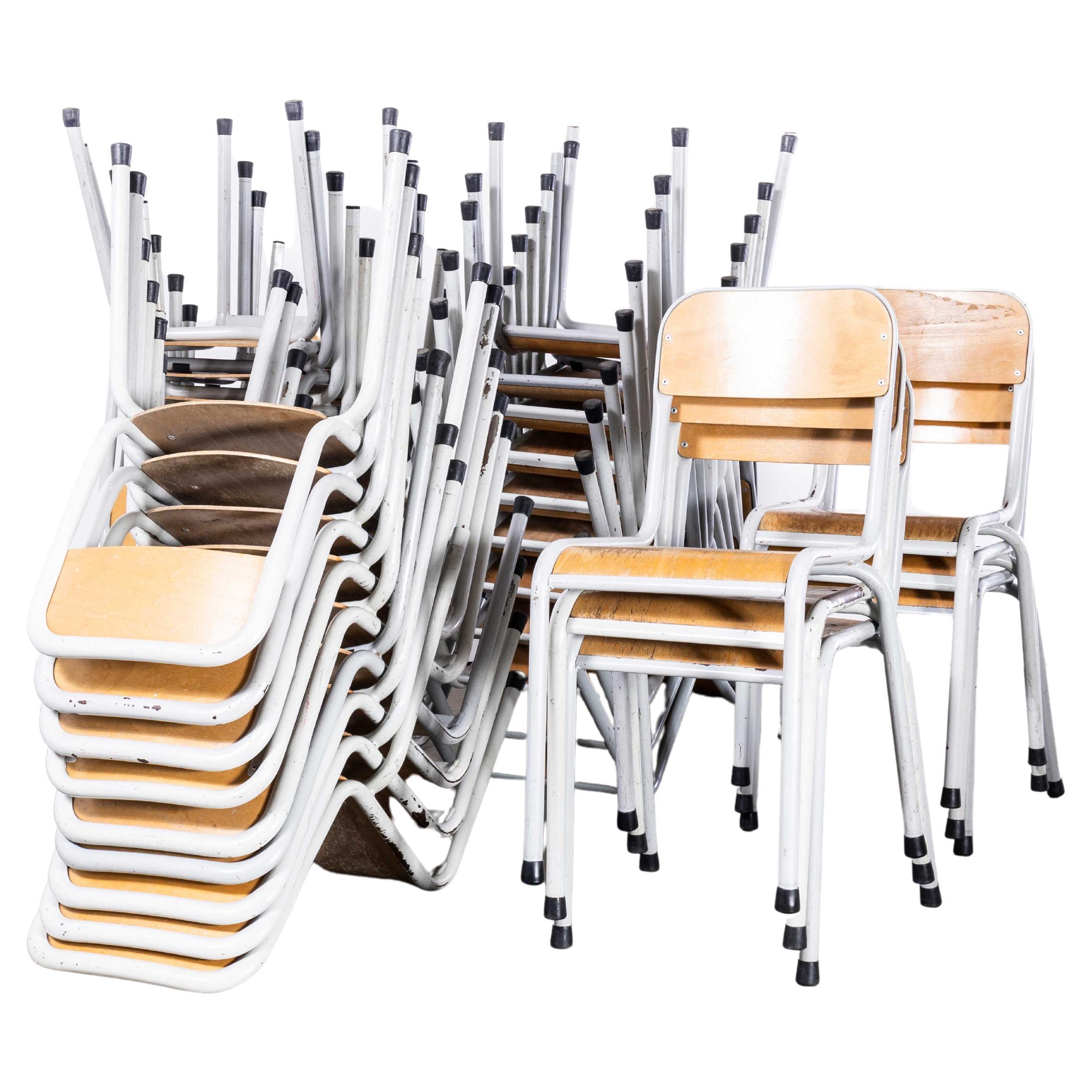 Chaises de salle à manger Mullca D. A. Light Grey des années 1950 - Bonne quantité disponible