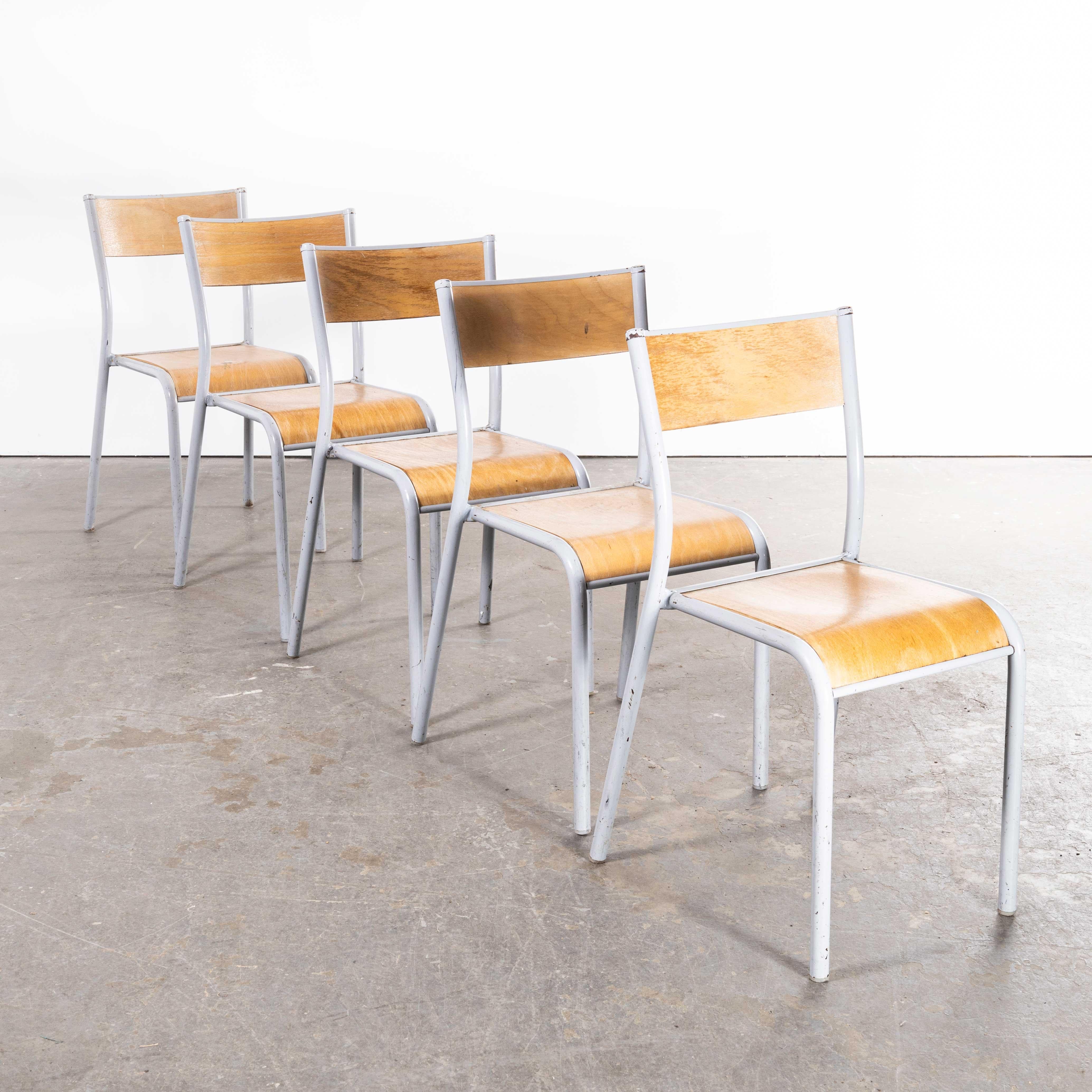 Mid-20th Century 1950s French Mullca Stacking School Dining Chairs Model 510, Light Grey, Set For Sale