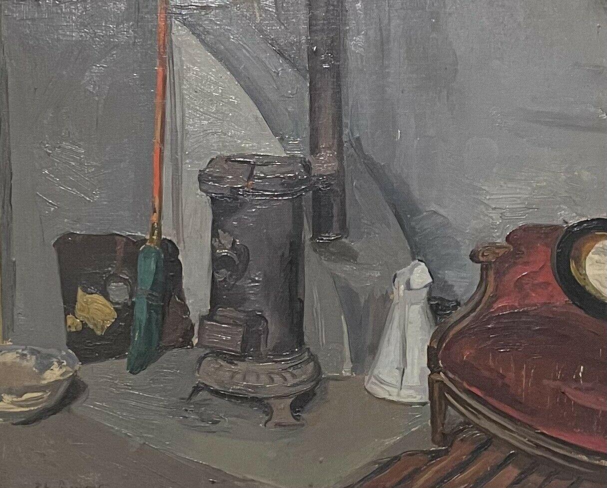 Interior Painting de 1950's French - Óleo francés de mediados del siglo XX Escena de interior de habitación Estufa de leña, firmado
