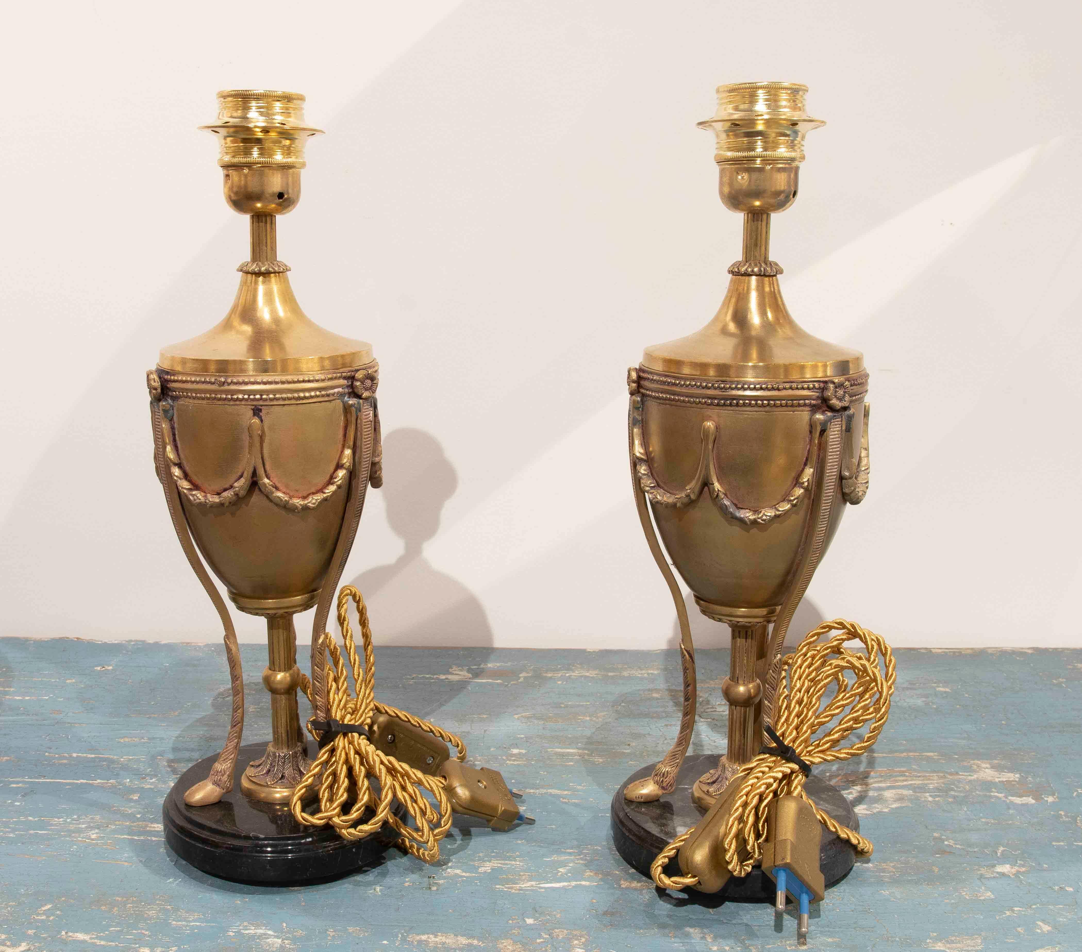 1950s French Pair of Brass Lamps with Marble Base For Sale 1