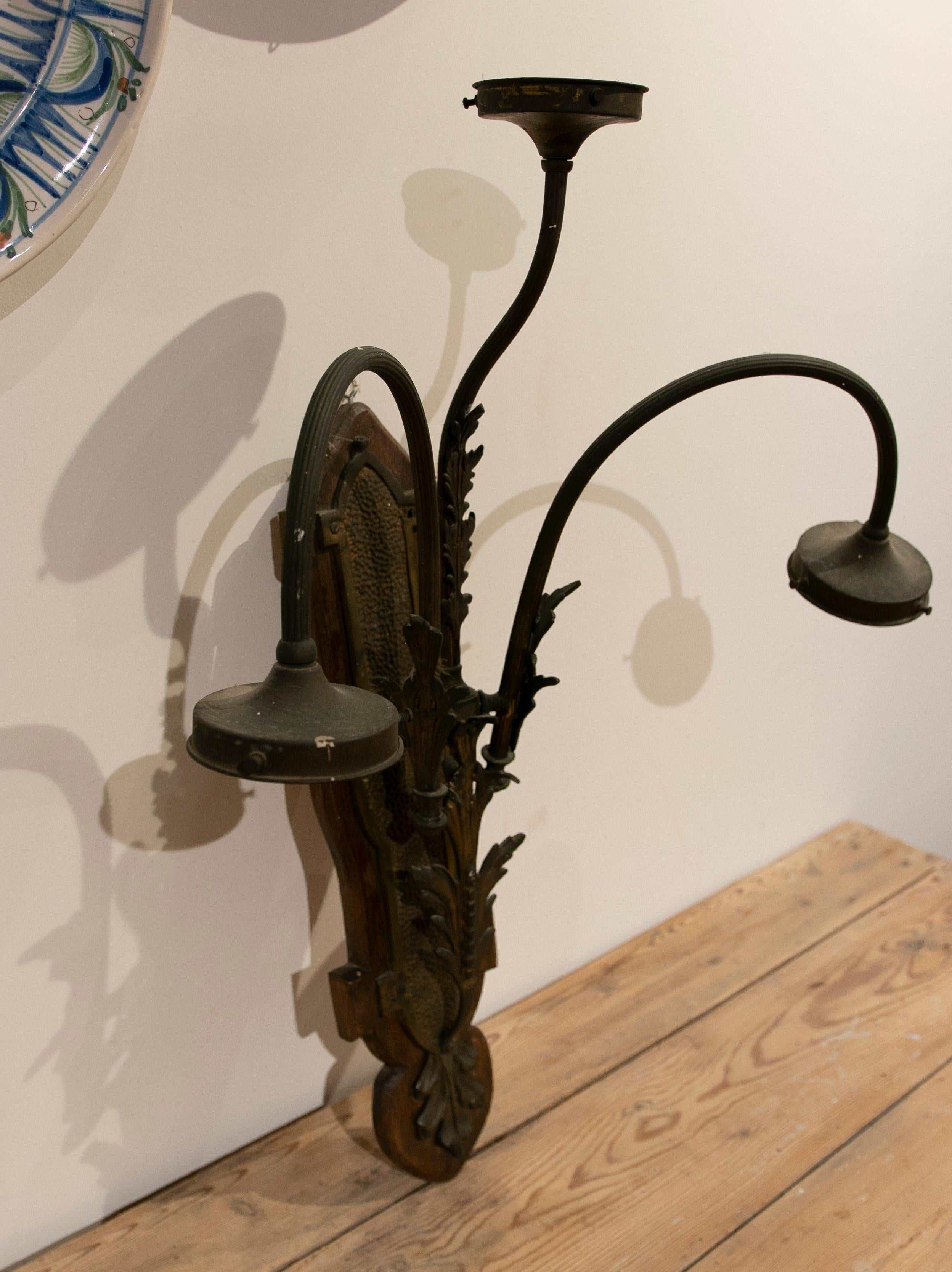 1950s French Pair of Wall Sconces in Wood and Bronze For Sale 5