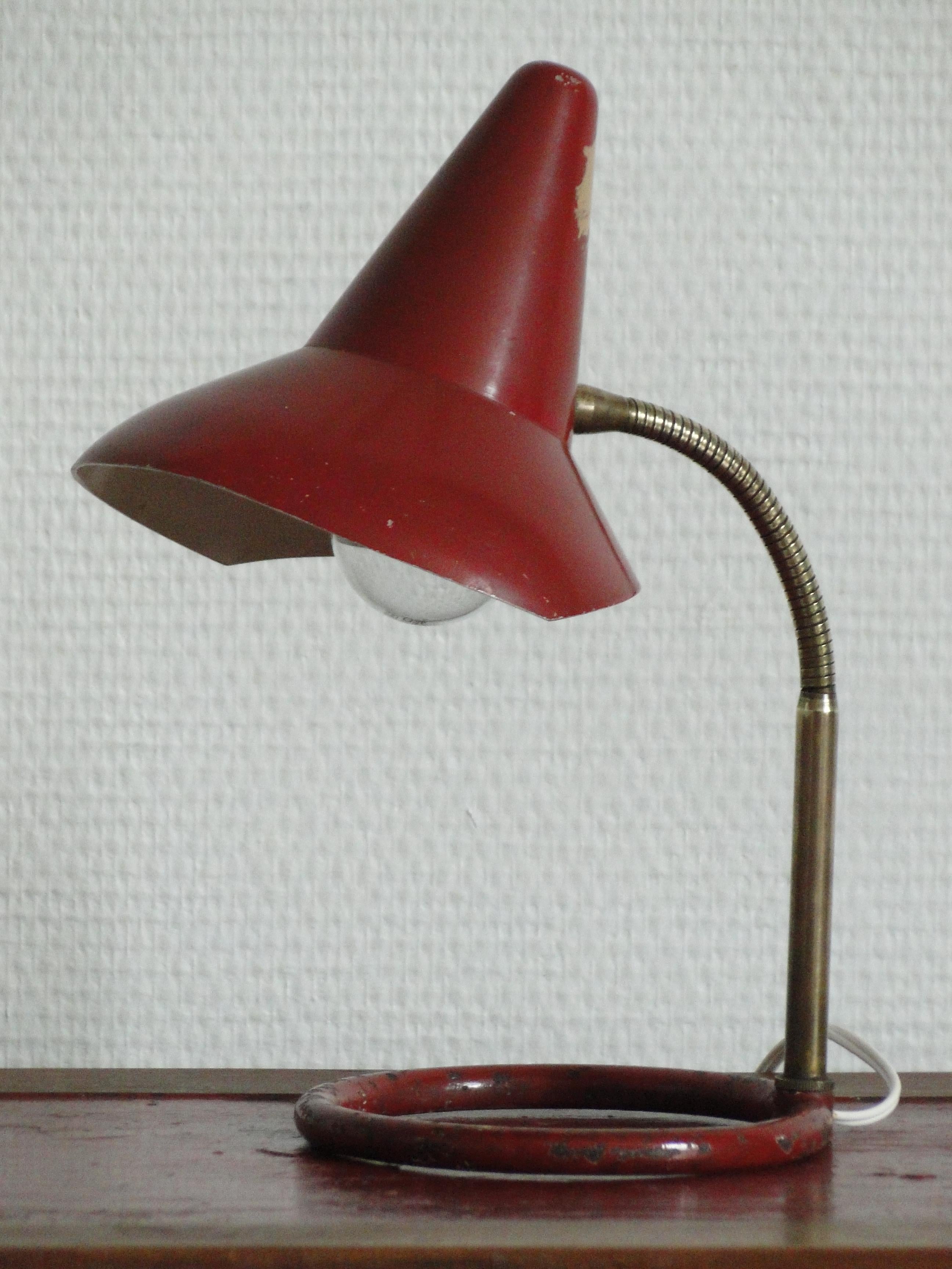  Jacques Biny France  Attributed to  Red Adjustable Table Lamp In Fair Condition For Sale In Lège Cap Ferret, FR