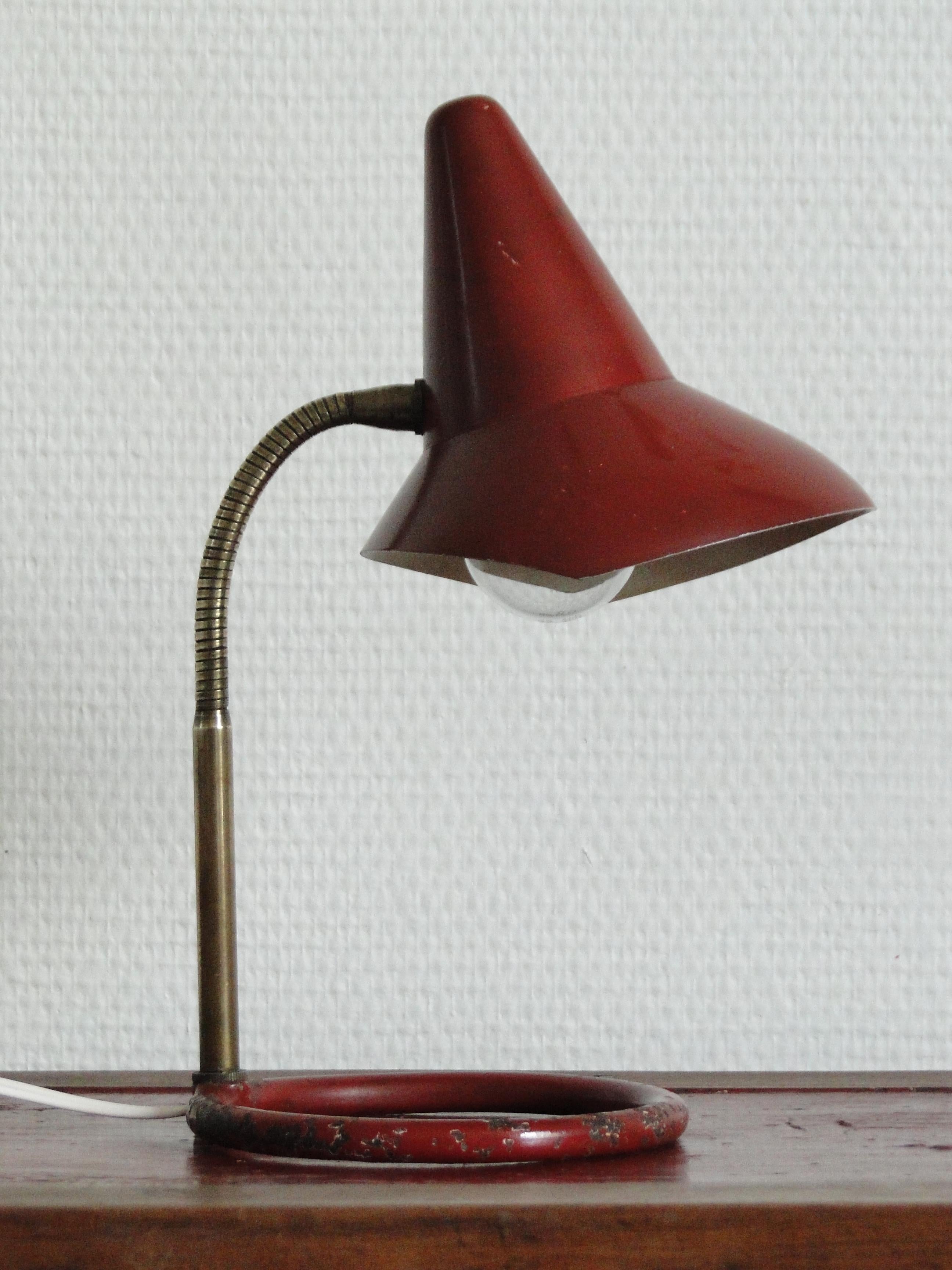 Jacques Biny France  Attributed to  Red Adjustable Table Lamp For Sale 2
