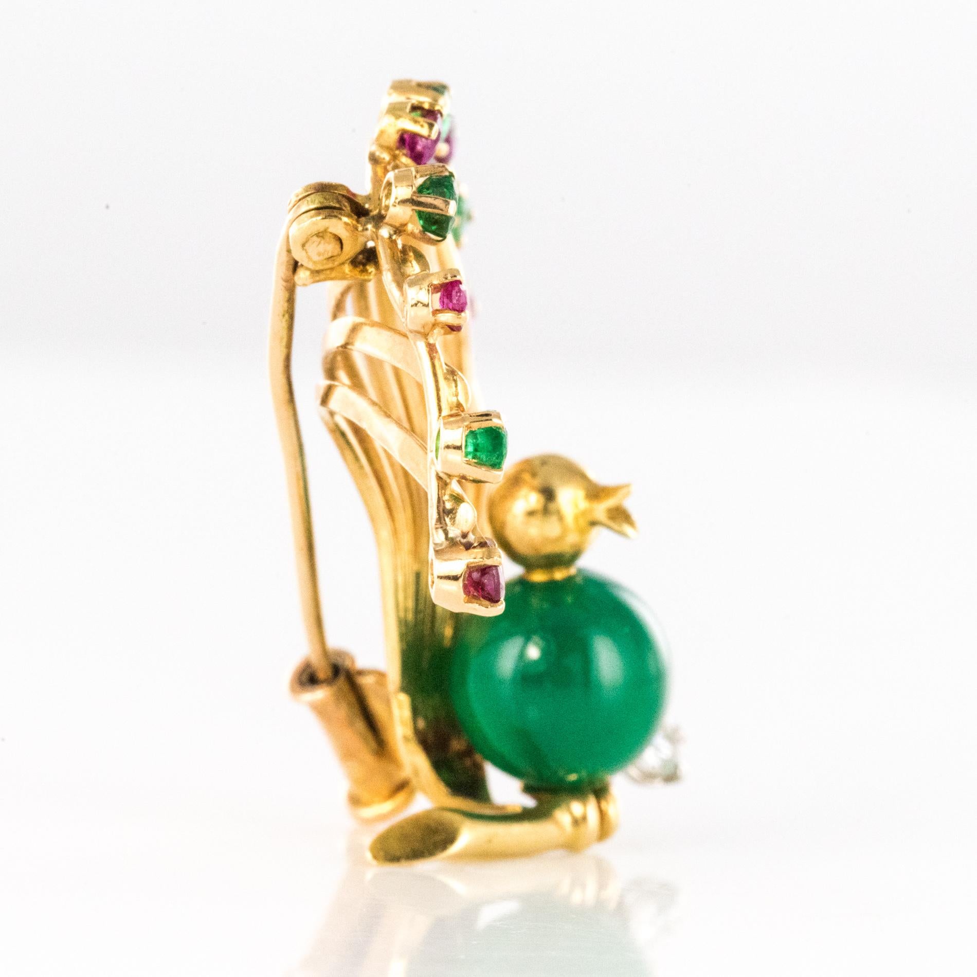 1950s French Ruby Emerald Chrysoprase Diamond 18 Karat Yellow Gold Bird Brooch For Sale 7