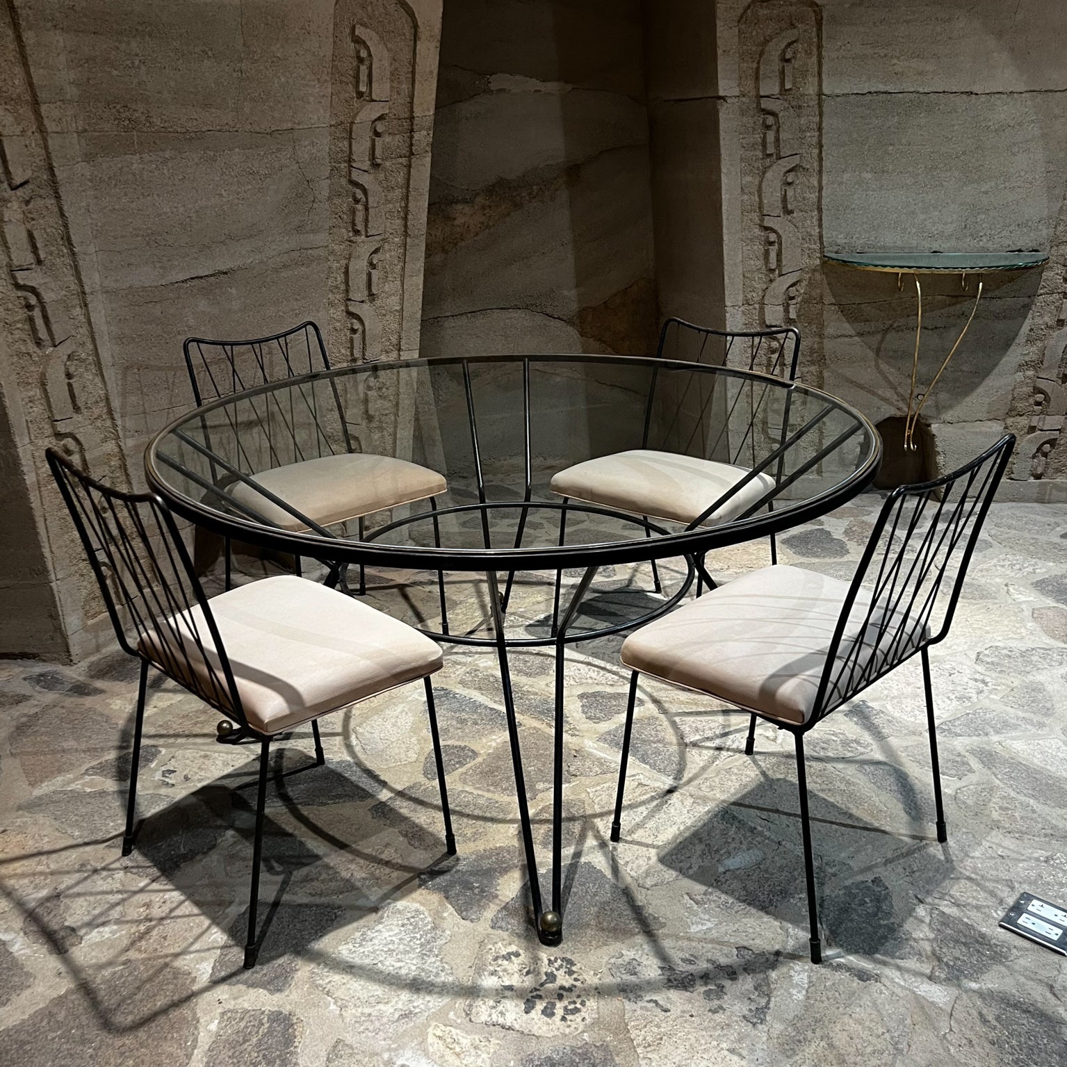 Mexico 1950s Round Dining Table Set
Forged iron and bronze. New glass top 
Table 30 x 59 inches diameter
Set includes 6 dining chairs.
33.25 tall x 20 d x 20.5 w Seat 19.5 h chairs
No label or signature present.
Dining table 4 legs with clean and