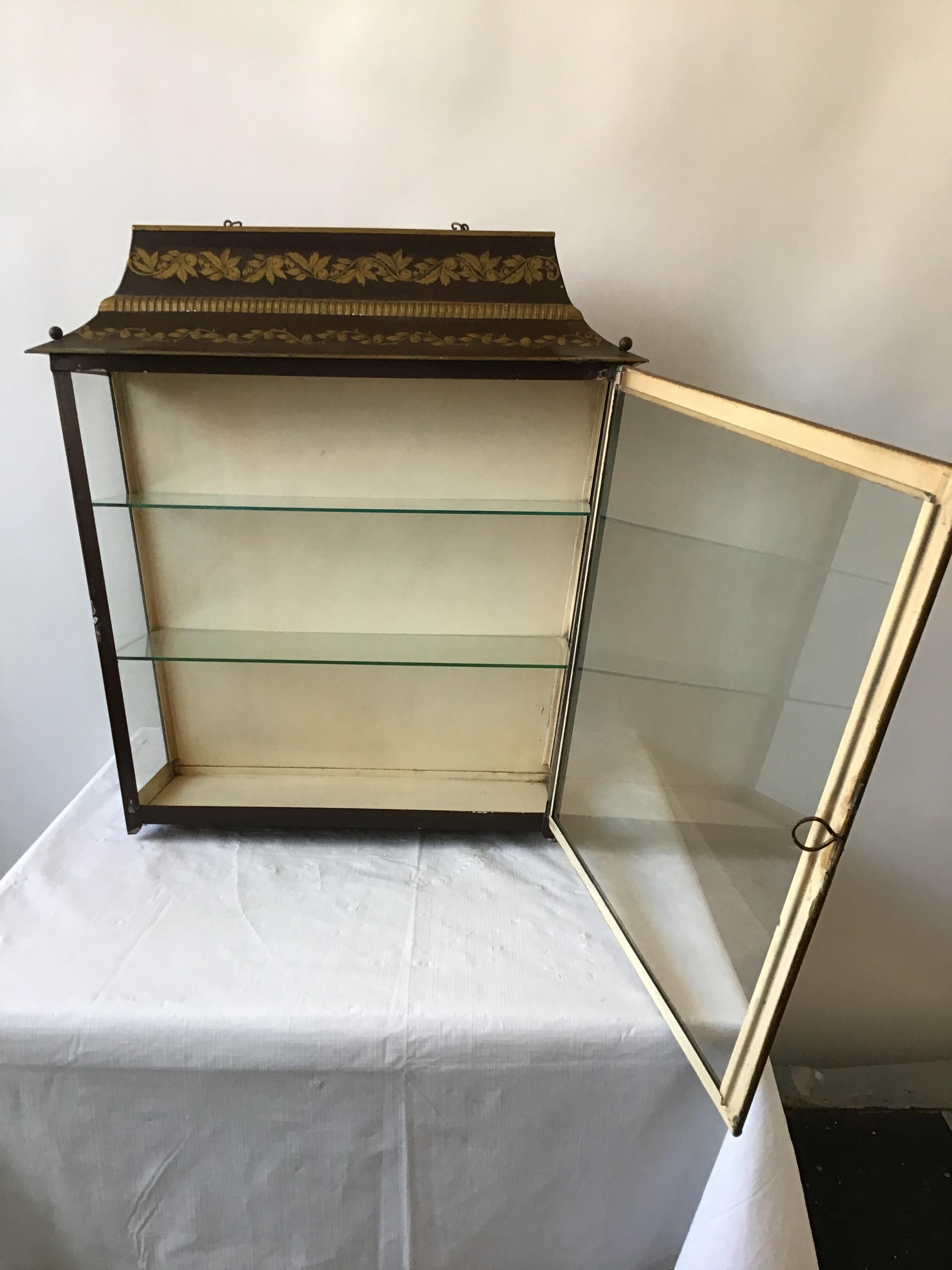 1950s French Tole Hanging Display Cabinet 2