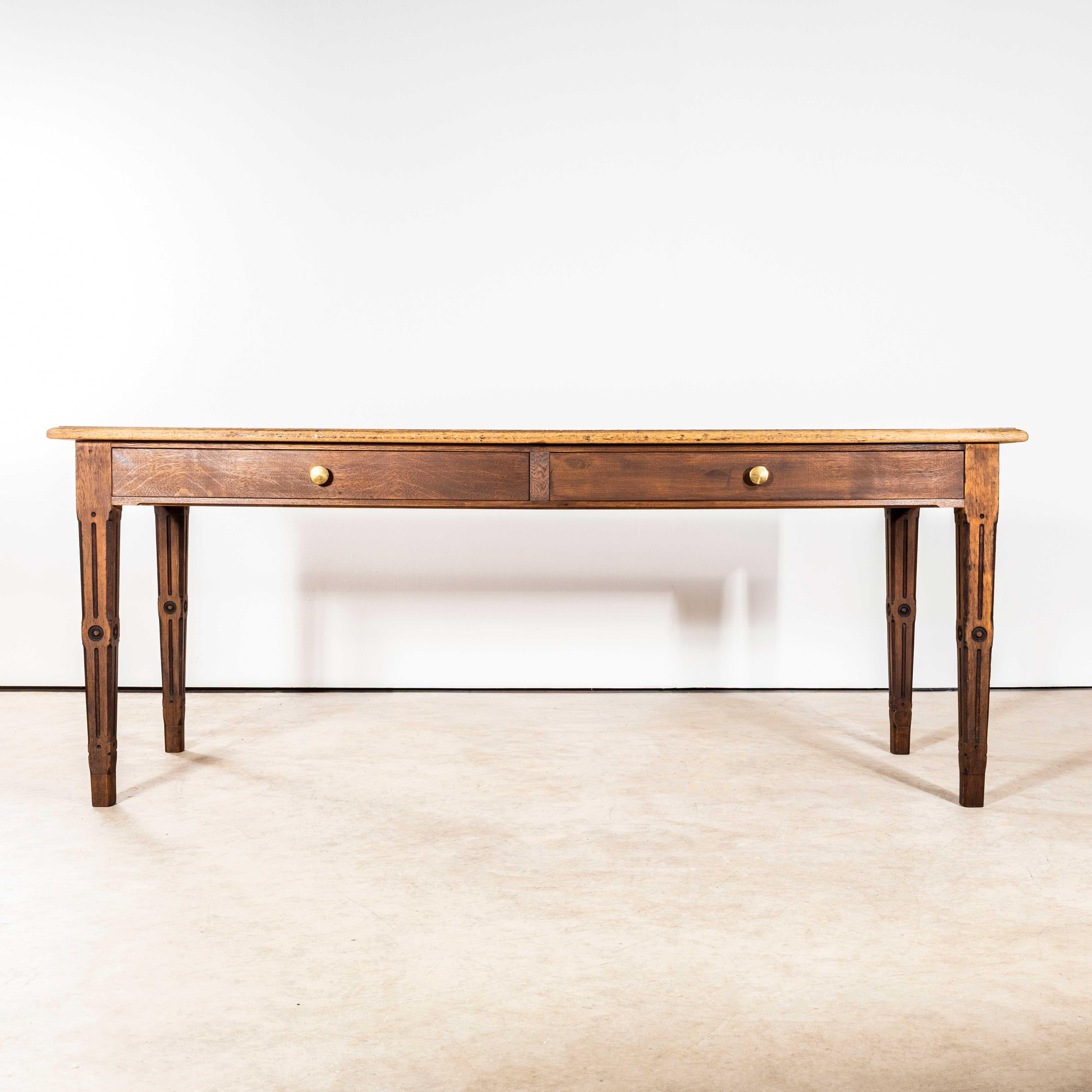 Table de salle à manger rectangulaire à deux tiroirs d'origine française des années 1950 en vente 1