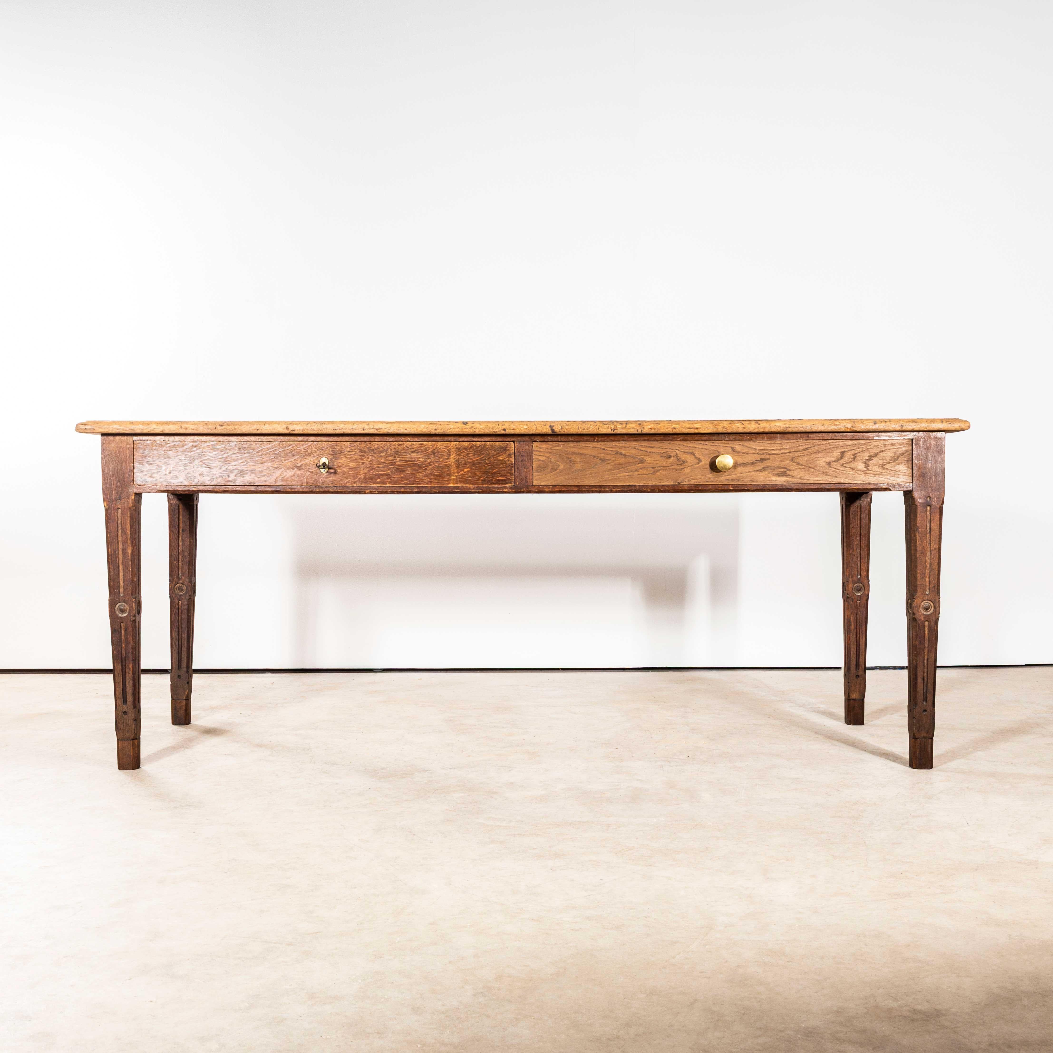 1950's French Two Drawer Farmhouse Rectangular Dining Table en vente 3