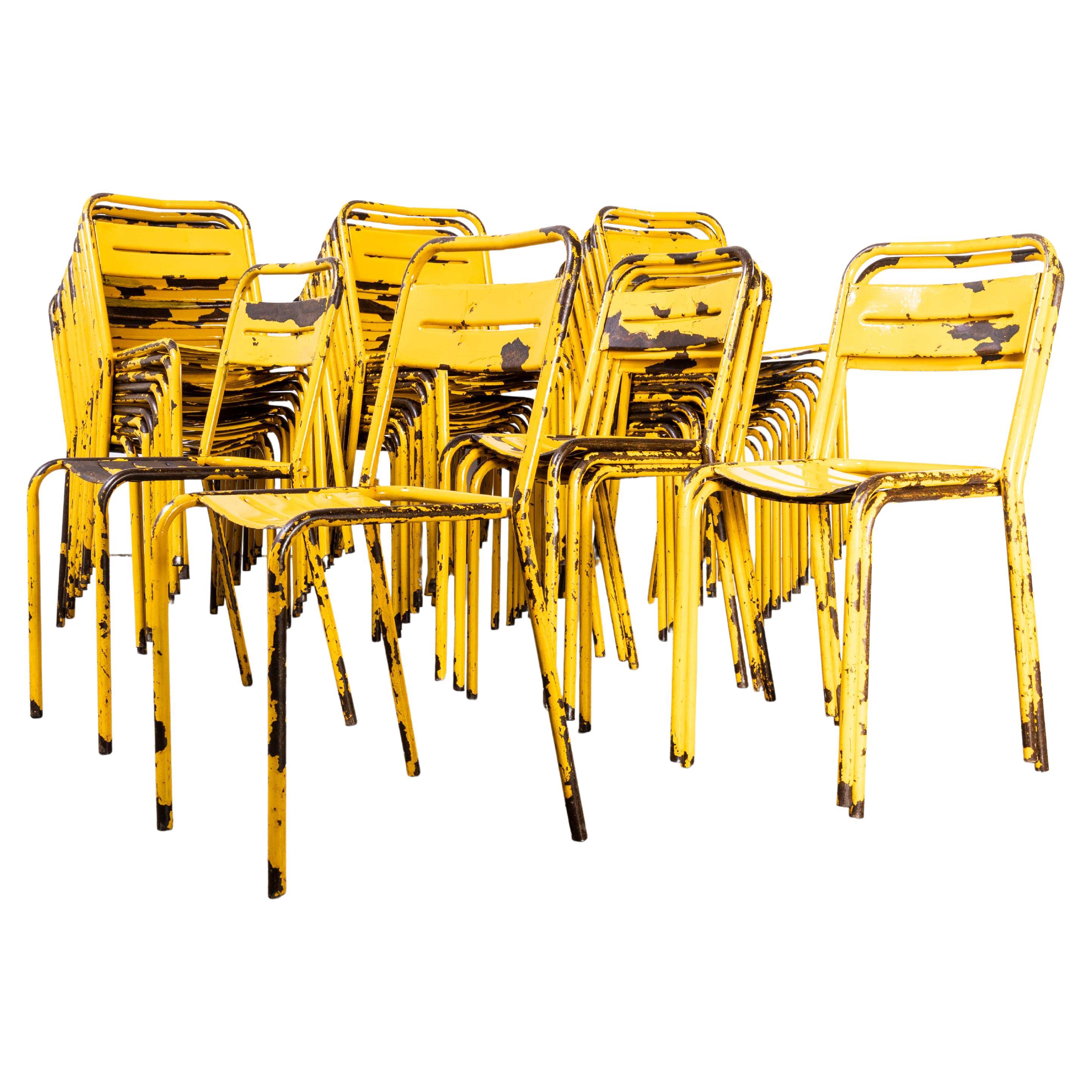 Chaises de salle à manger d'extérieur en métal jaune des années 1950, de bonne quantités disponibles