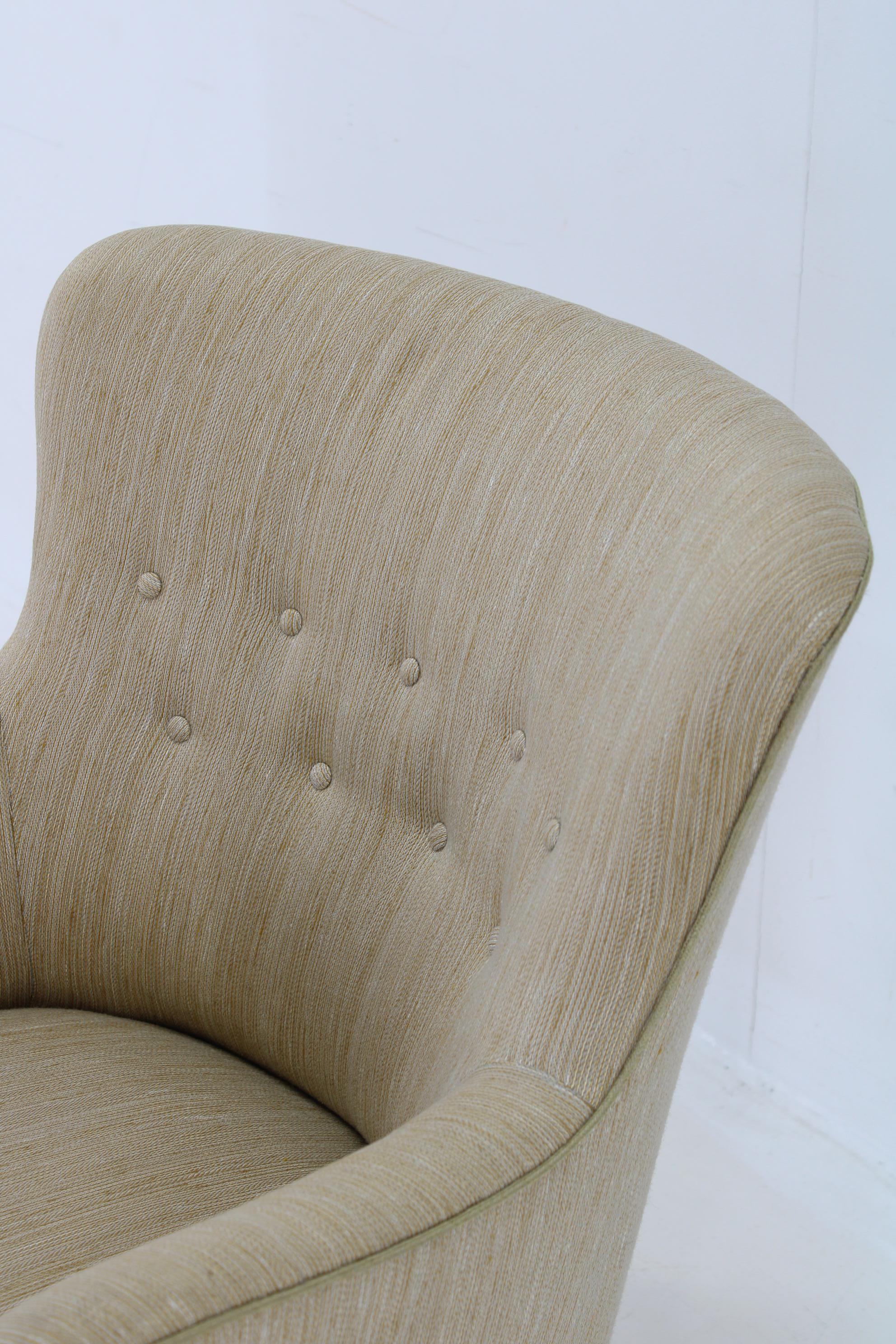 1950s Frits Henningsen Lounge Chair , Denmark 3