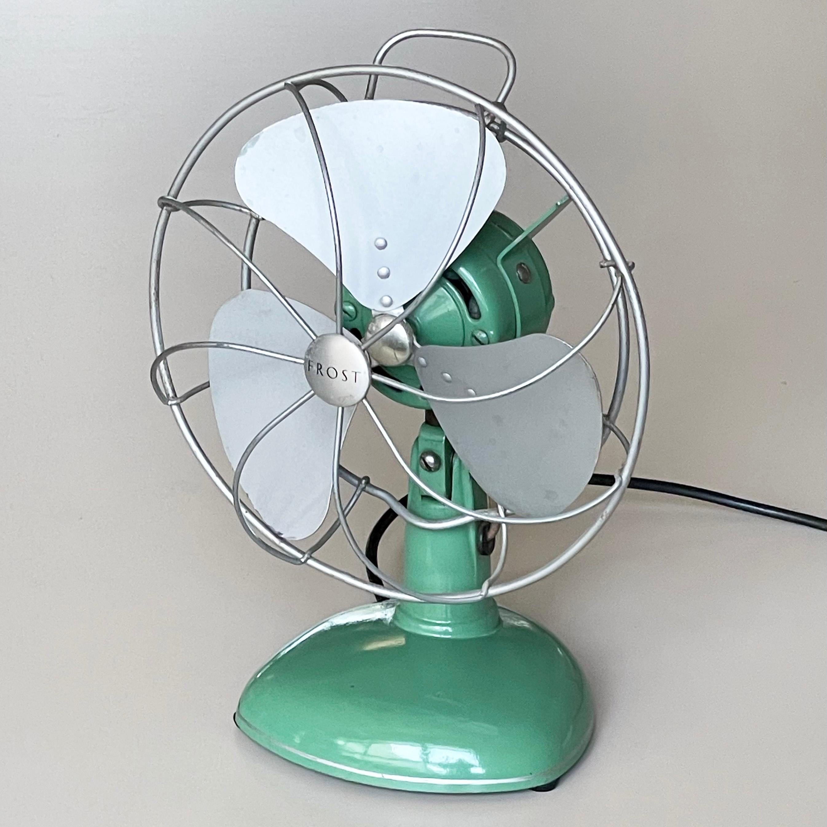 Ventilatore da scrivania oscillante a tre pale FROST degli anni '50 in vendita 6