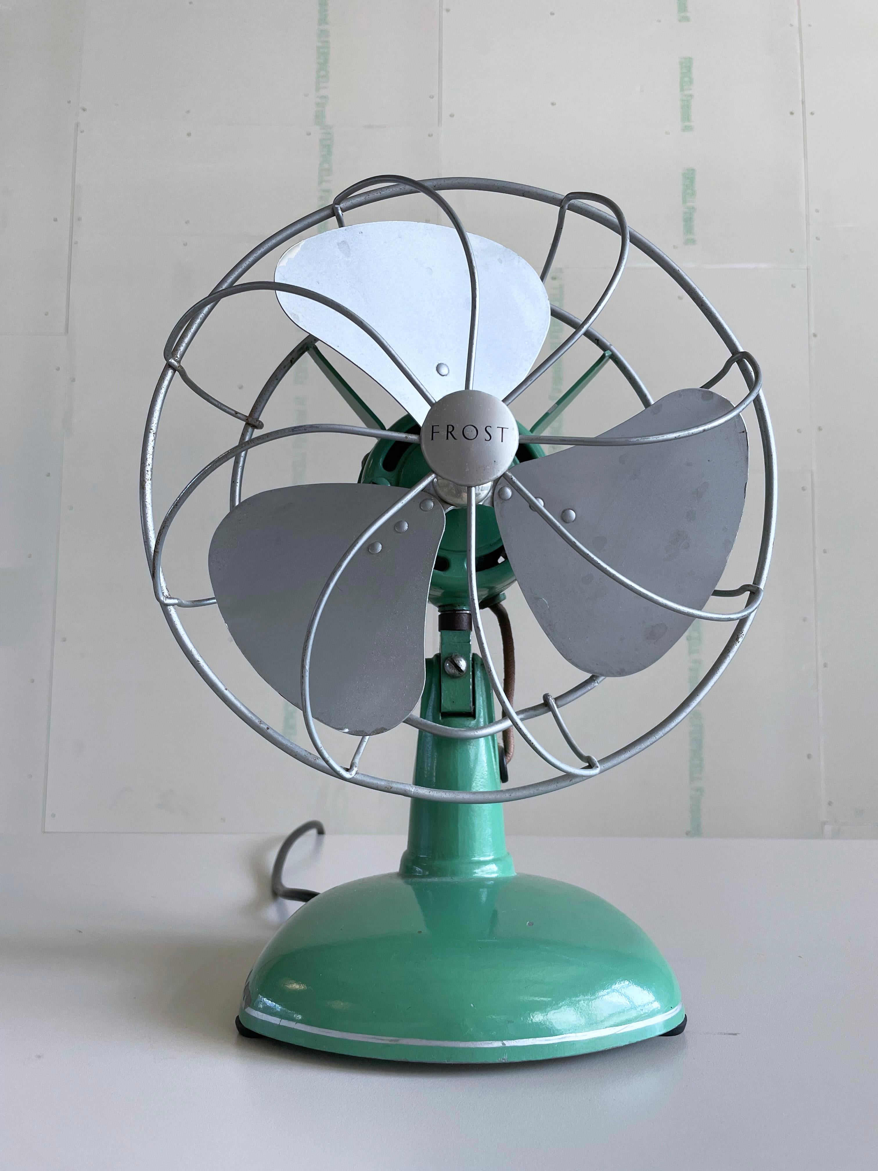 Mid-Century Modern 1950’s FROST triple blade oscillating desk fan / ventilator For Sale