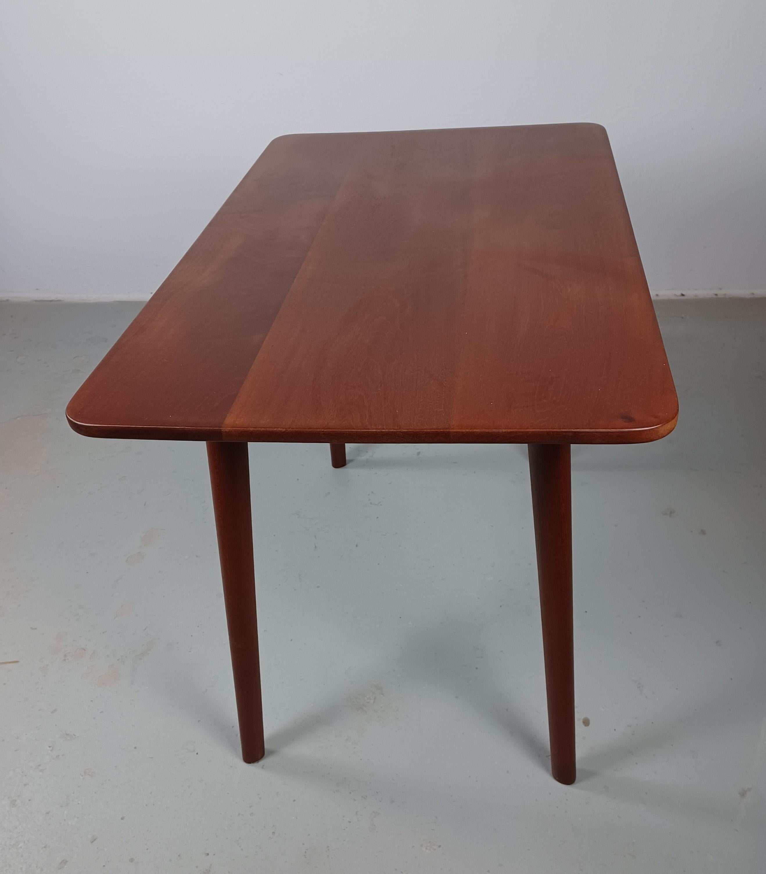 1950s Fully Restored Danish Mahogany Side Table  For Sale 1