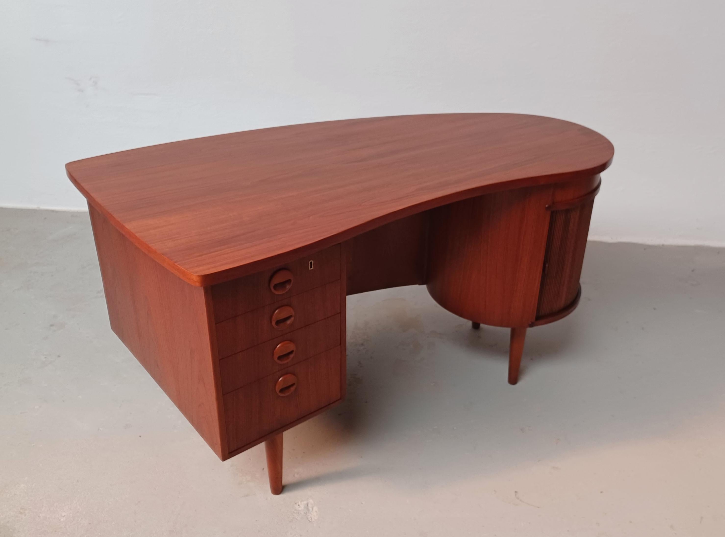Mid-20th Century 1950's Fully Restored Teak Executive Writing Desk from Feldballes Møbelfabrik