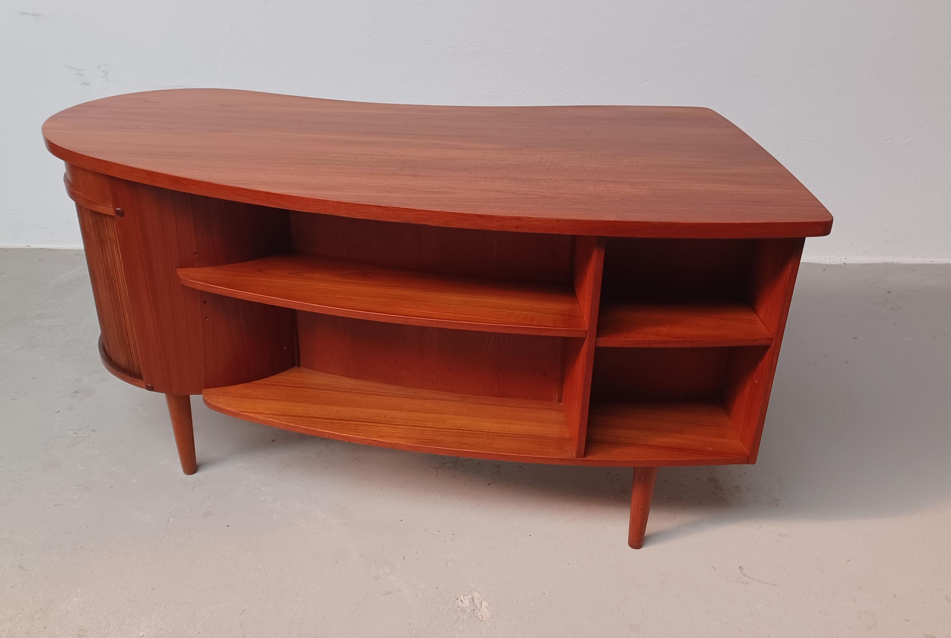 1950's Fully Restored Teak Executive Writing Desk from Feldballes Møbelfabrik 3