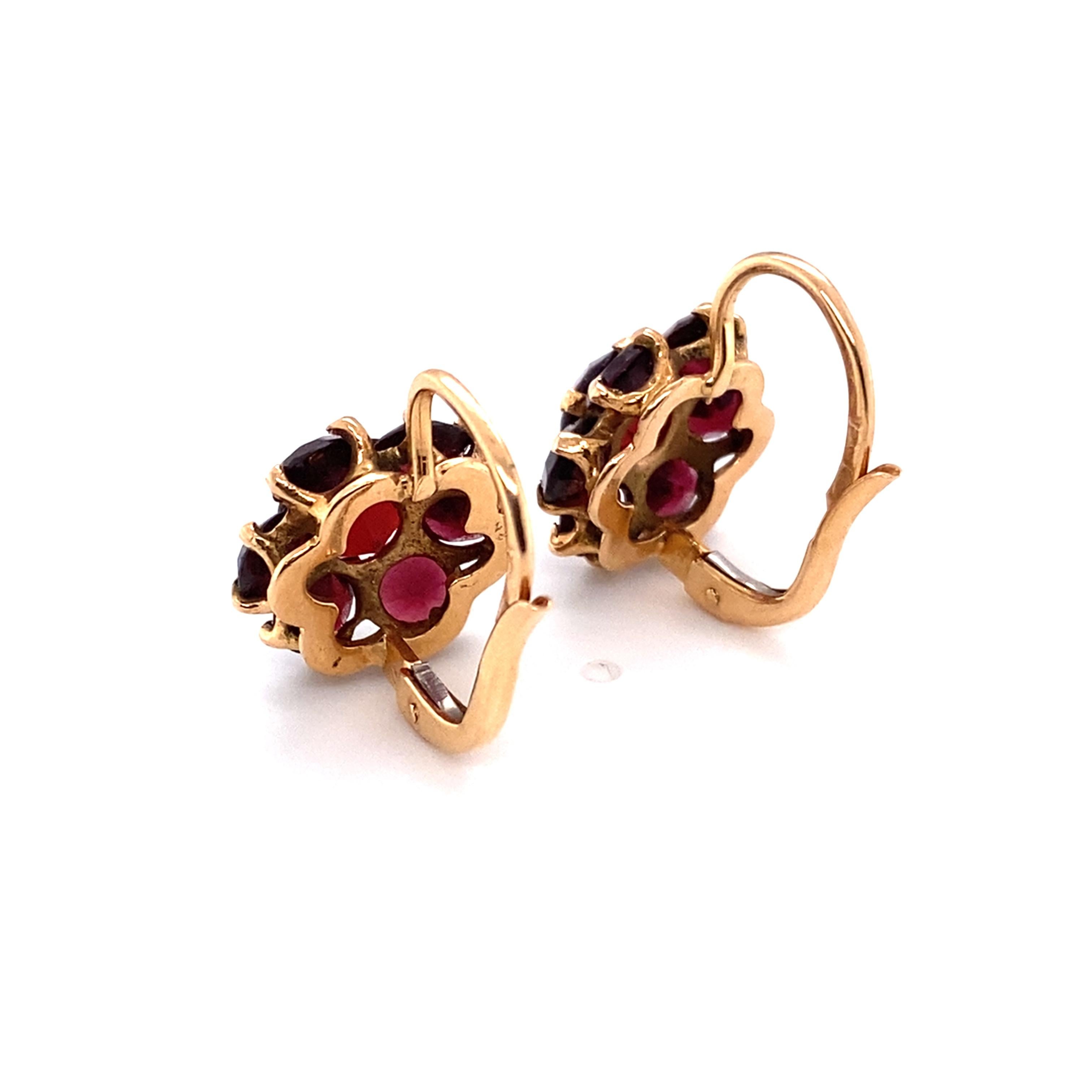 Women's 1950s Garnet Cluster Earrings in 14 Karat Yellow Gold 