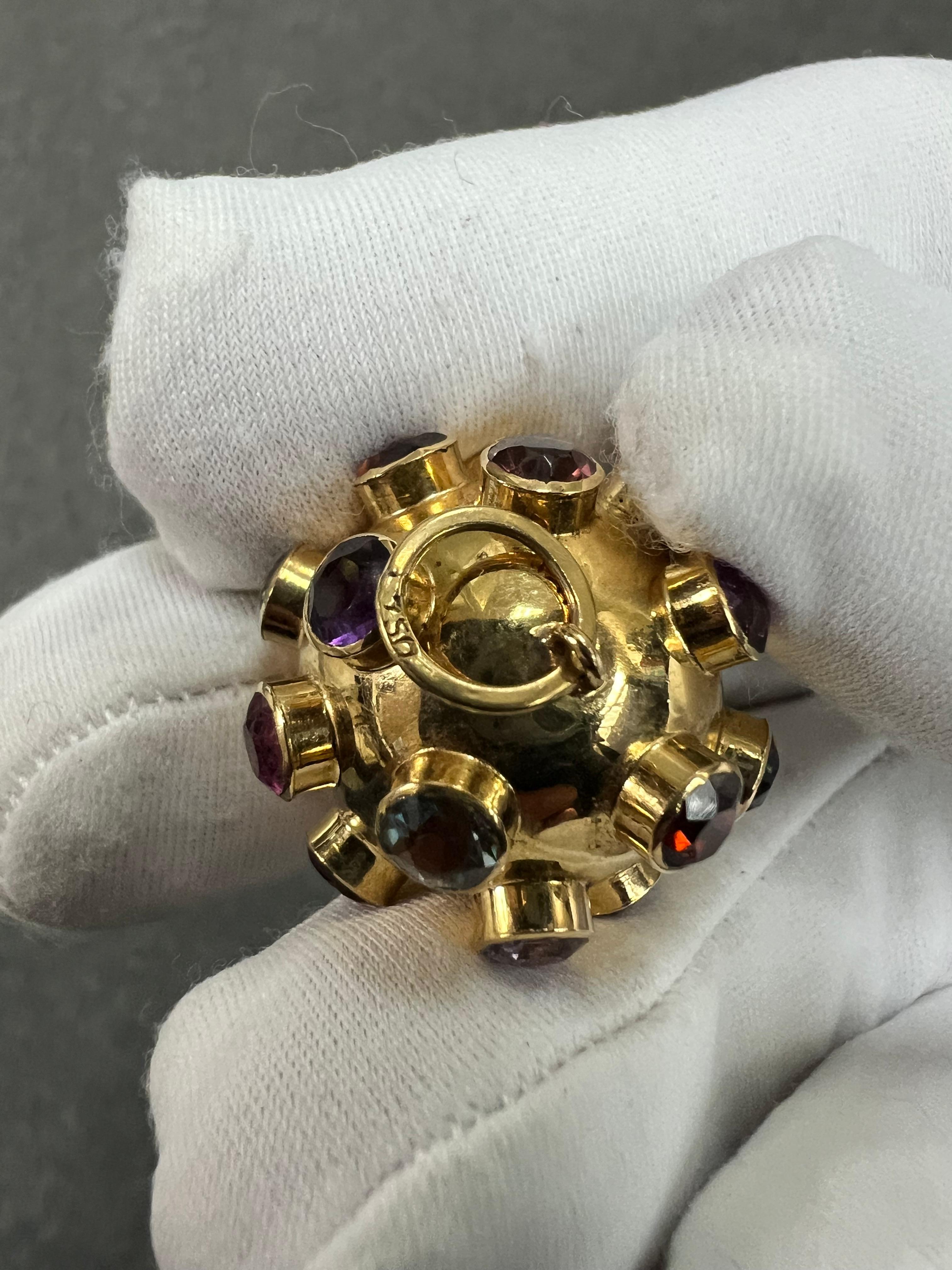 1950s Gemstone Sputnik 18k Yellow Gold Pendant 5