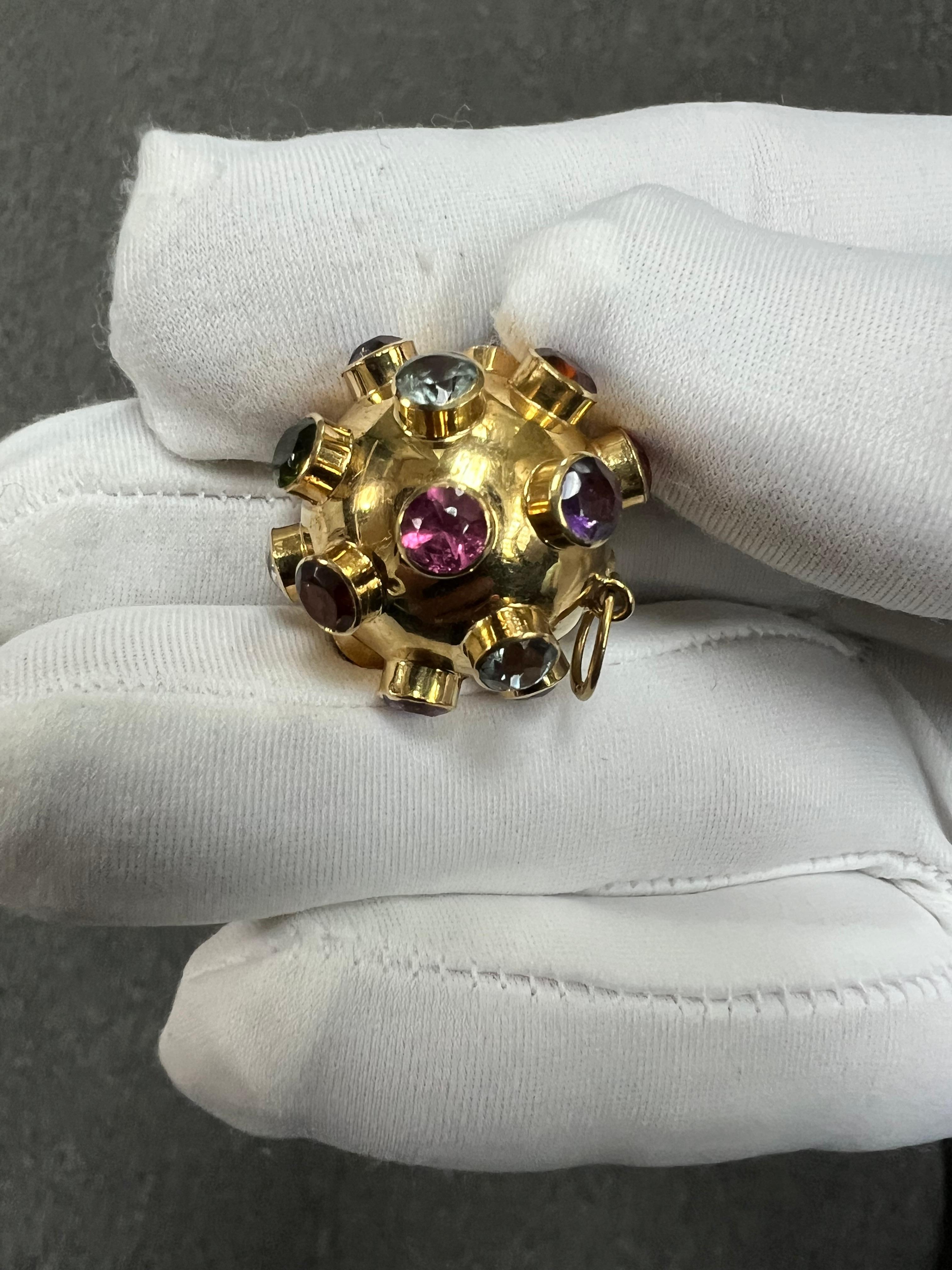 1950s Gemstone Sputnik 18k Yellow Gold Pendant 6