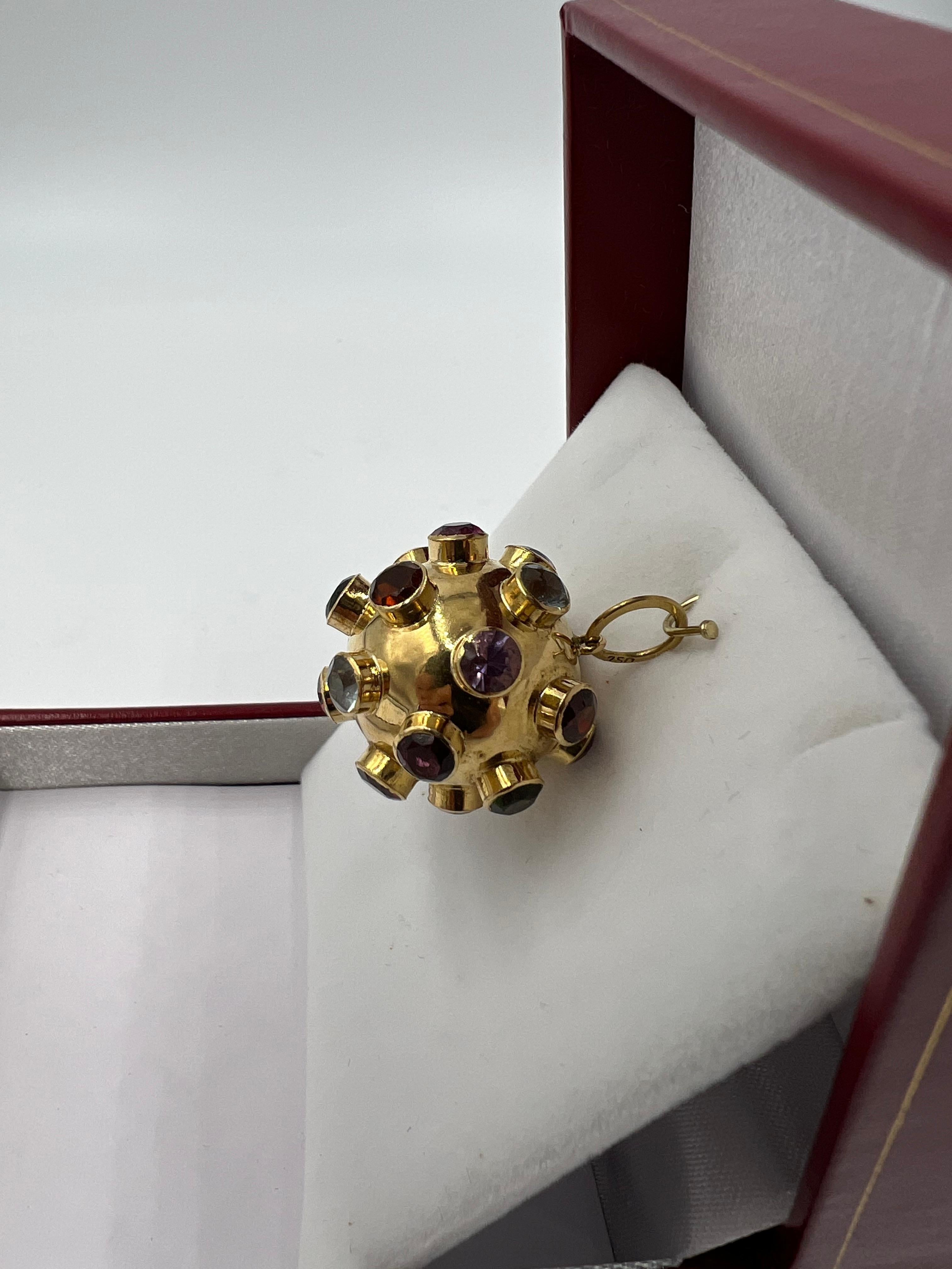 Round Cut 1950s Gemstone Sputnik 18k Yellow Gold Pendant