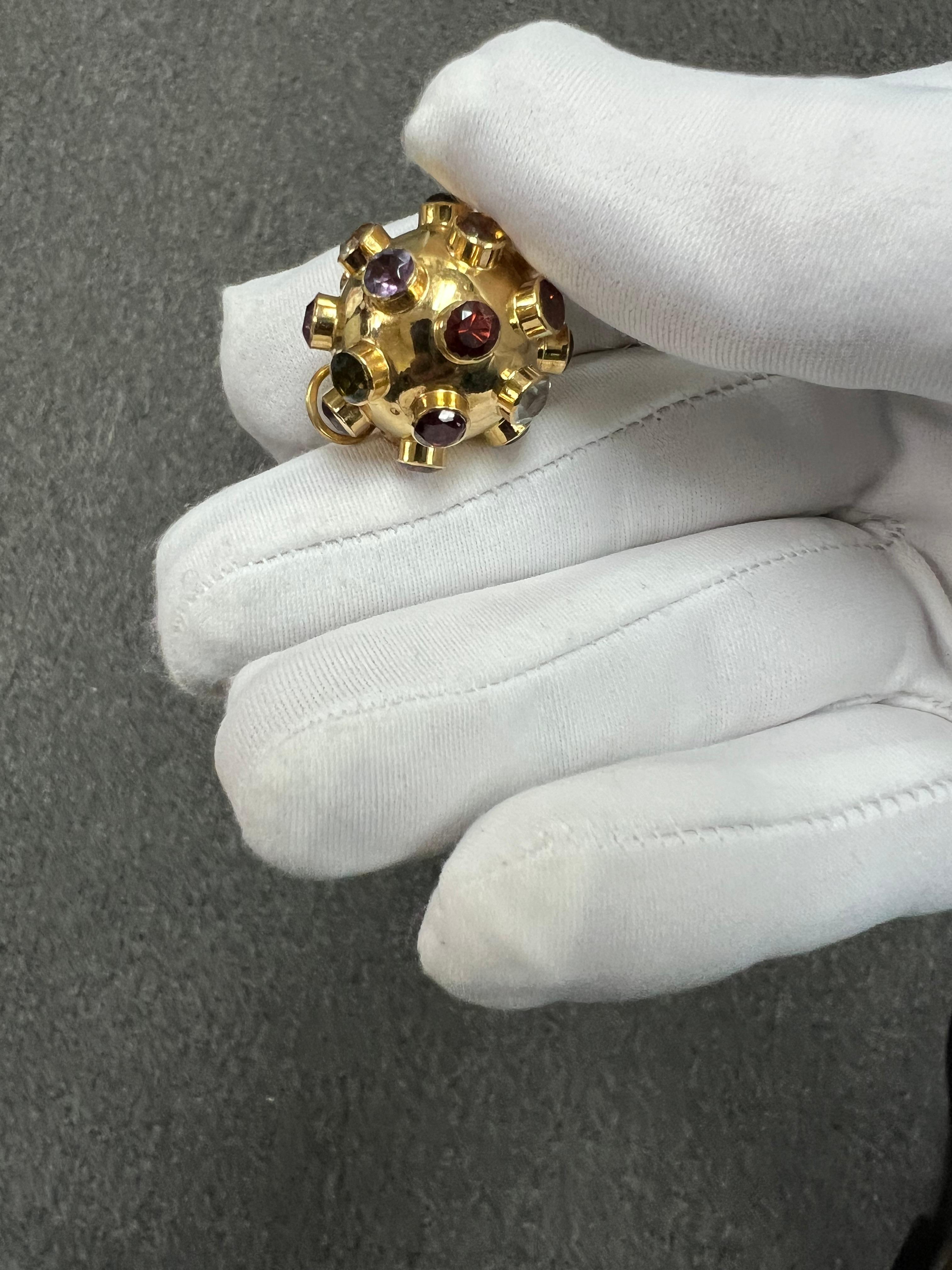 1950s Gemstone Sputnik 18k Yellow Gold Pendant 3