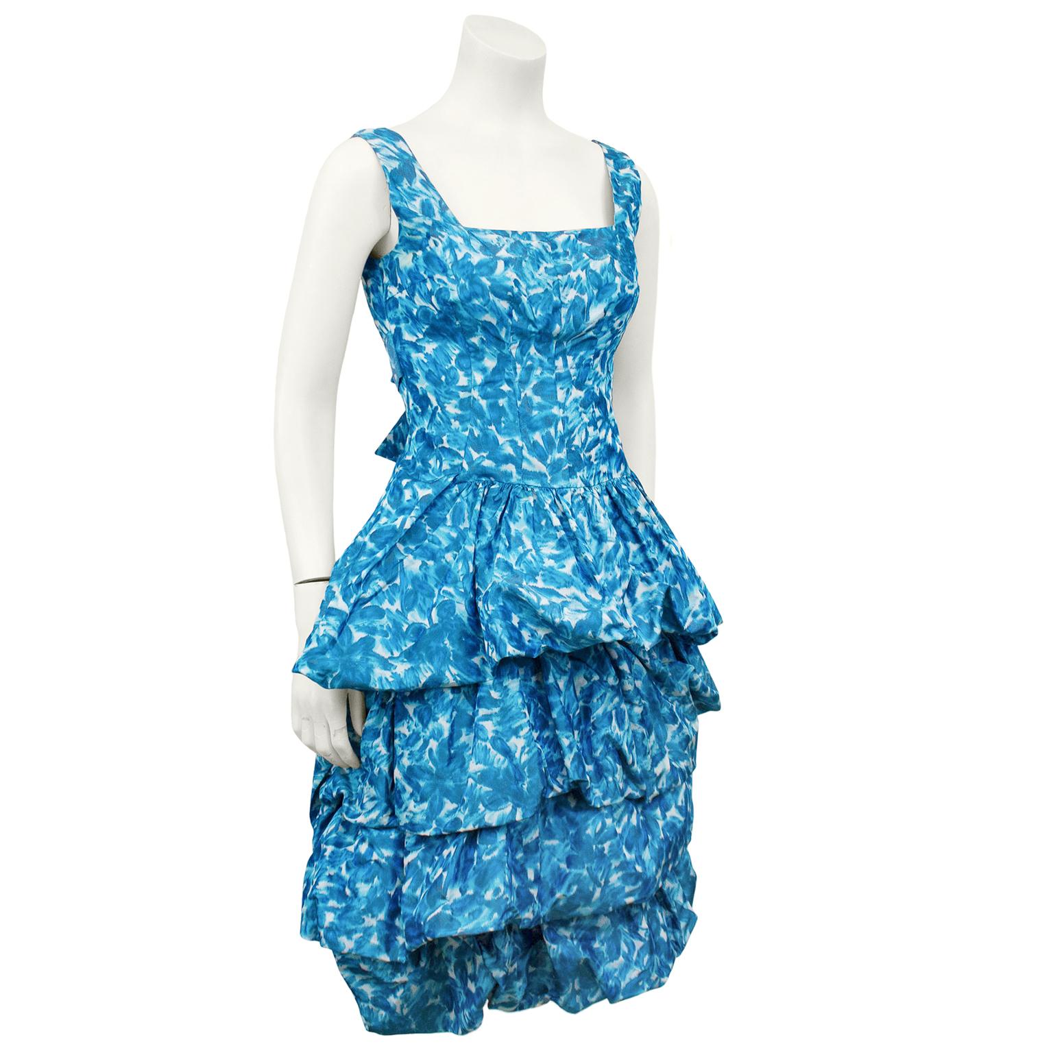 Bleu George Carmel - Ensemble robe de cocktail et manteau d'opéra en taffetas de soie bleu des années 1950 en vente