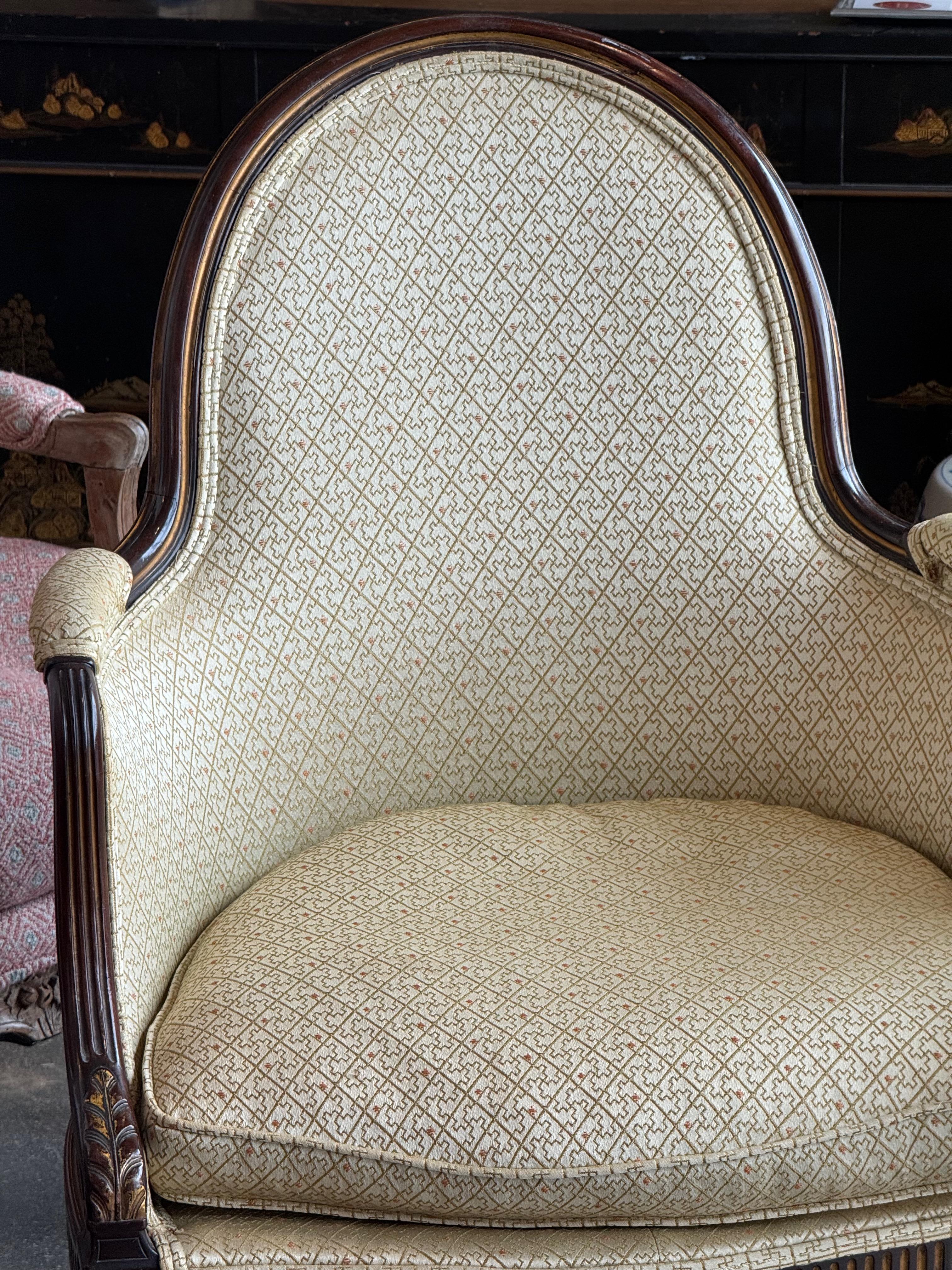 Sillón Tapizado Estilo Jorge III Años 50 Tapicería en venta