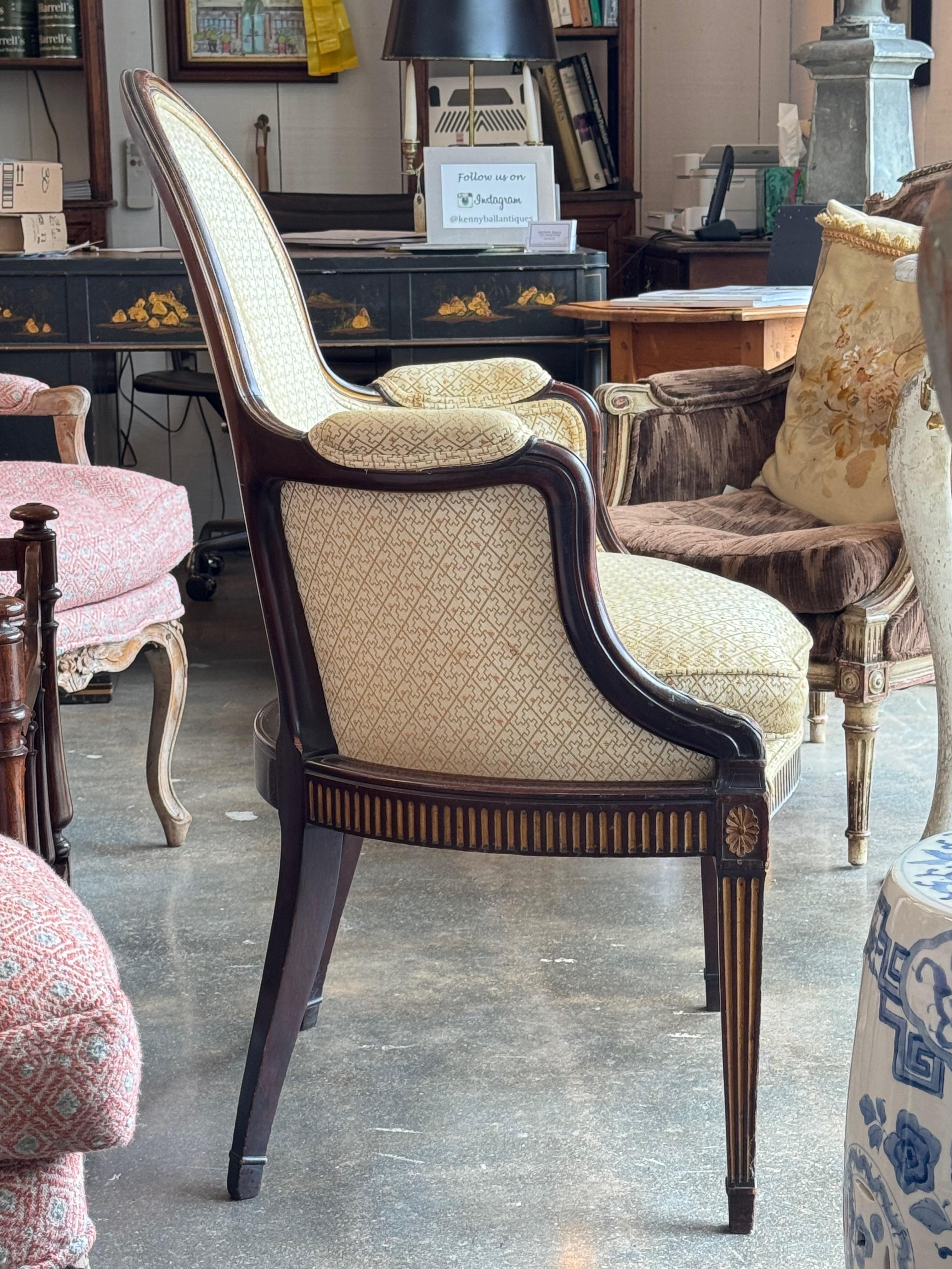 Sillón Tapizado Estilo Jorge III Años 50 en venta 3